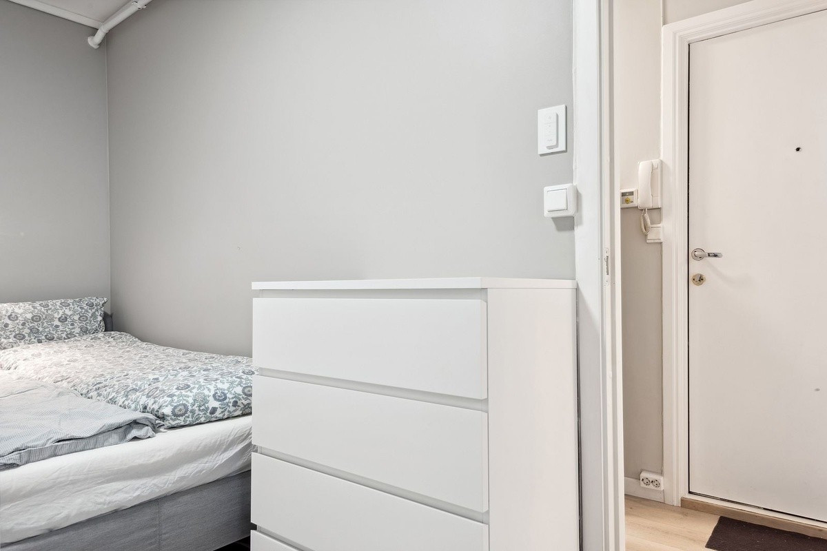 Soverom på 8,7 kvm.