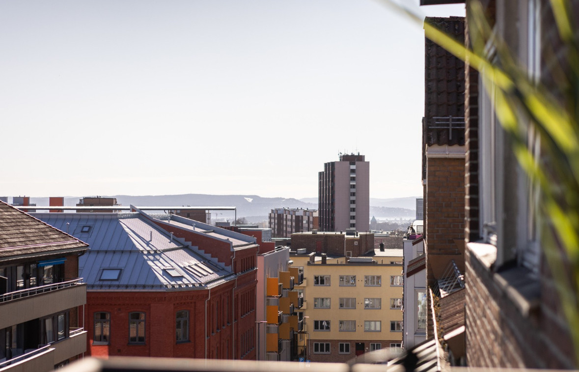 Flott utsikt over oslofjorden fra den solrike balkongen.