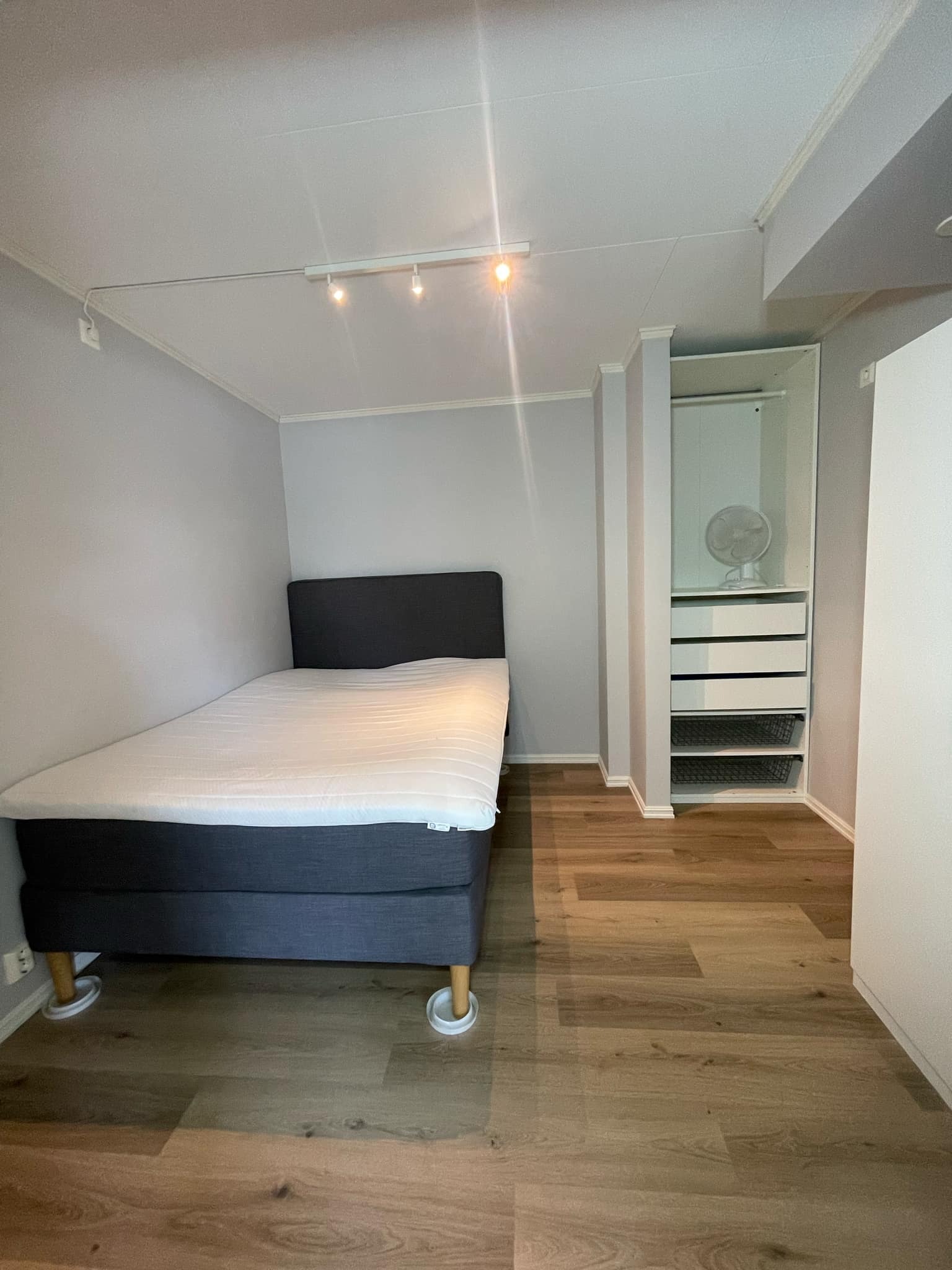 Seng er ikke og dyner er ikke med i leiepris