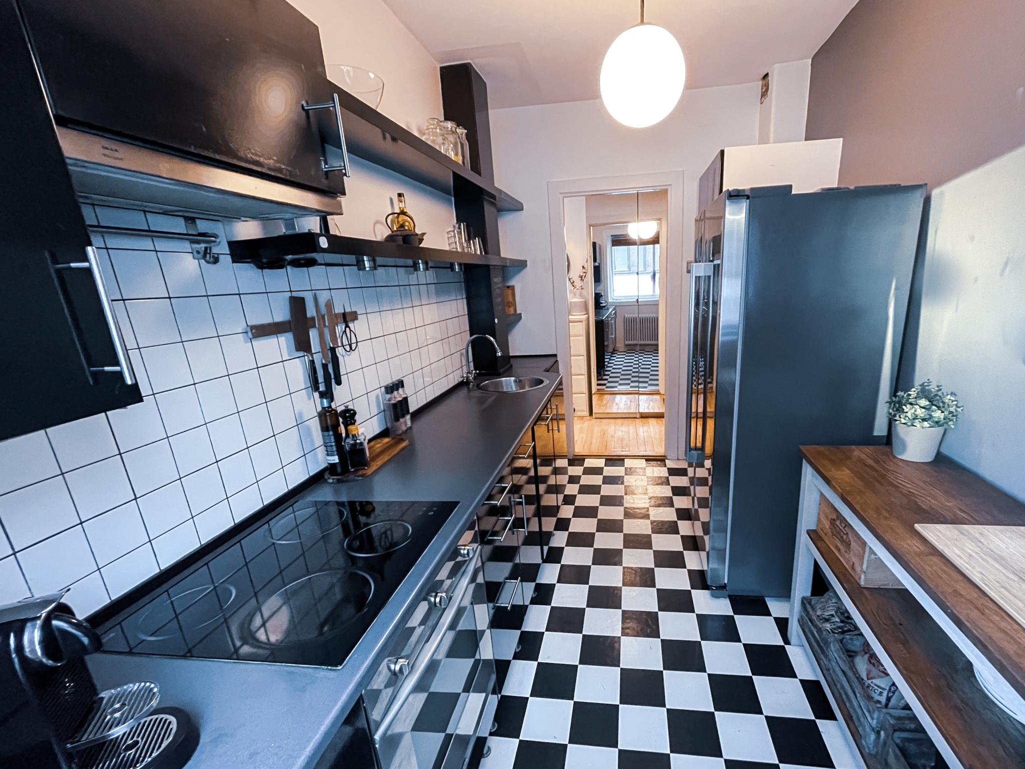Helt ny Bosch-ovn installert for tre måneder siden.