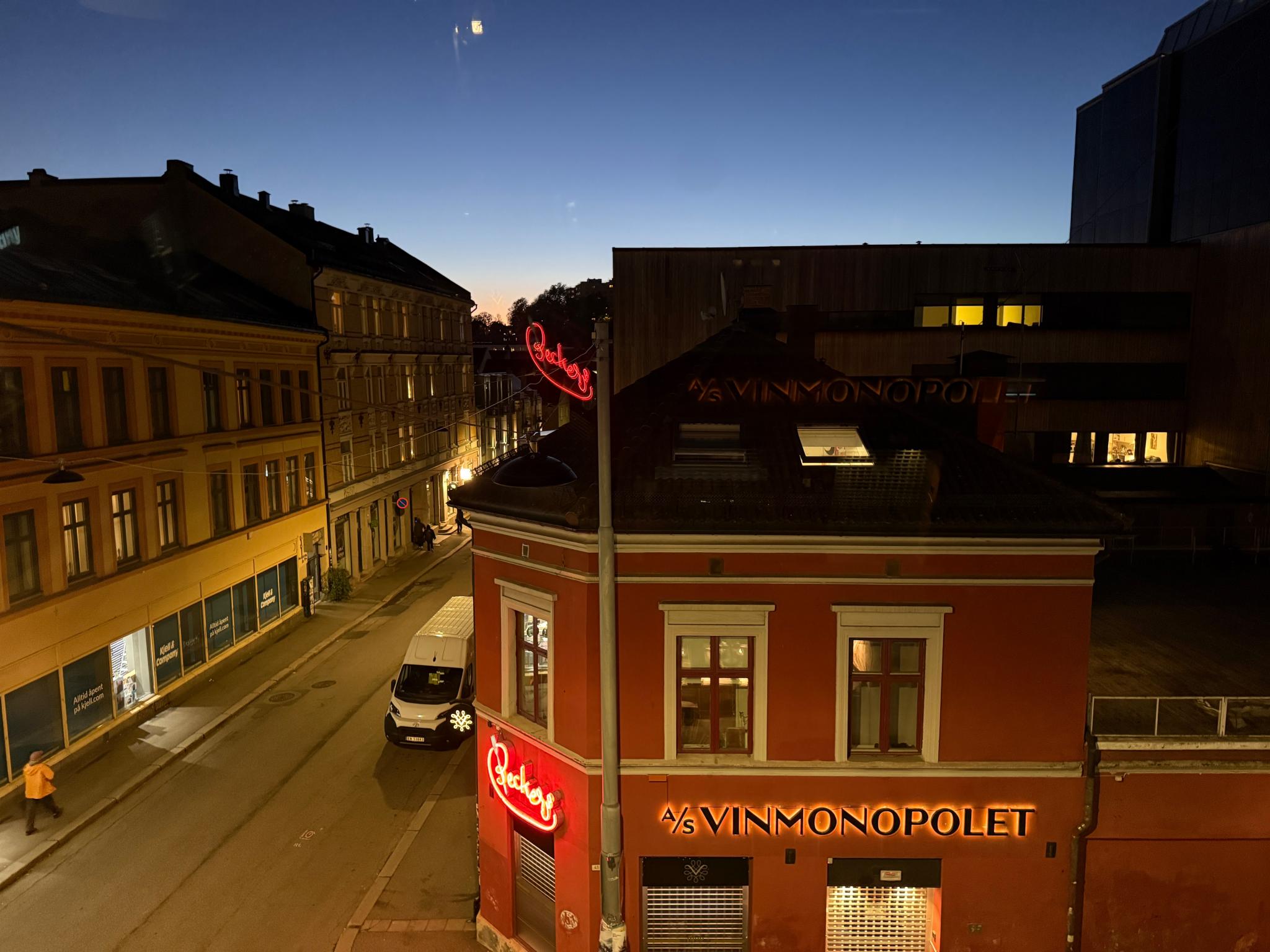 Utsikt fra stue/kjøkken