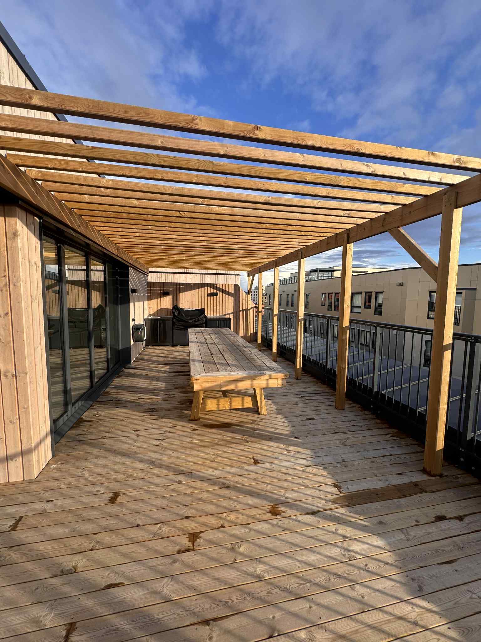 400 m2 felles tak terrasse med grill plass