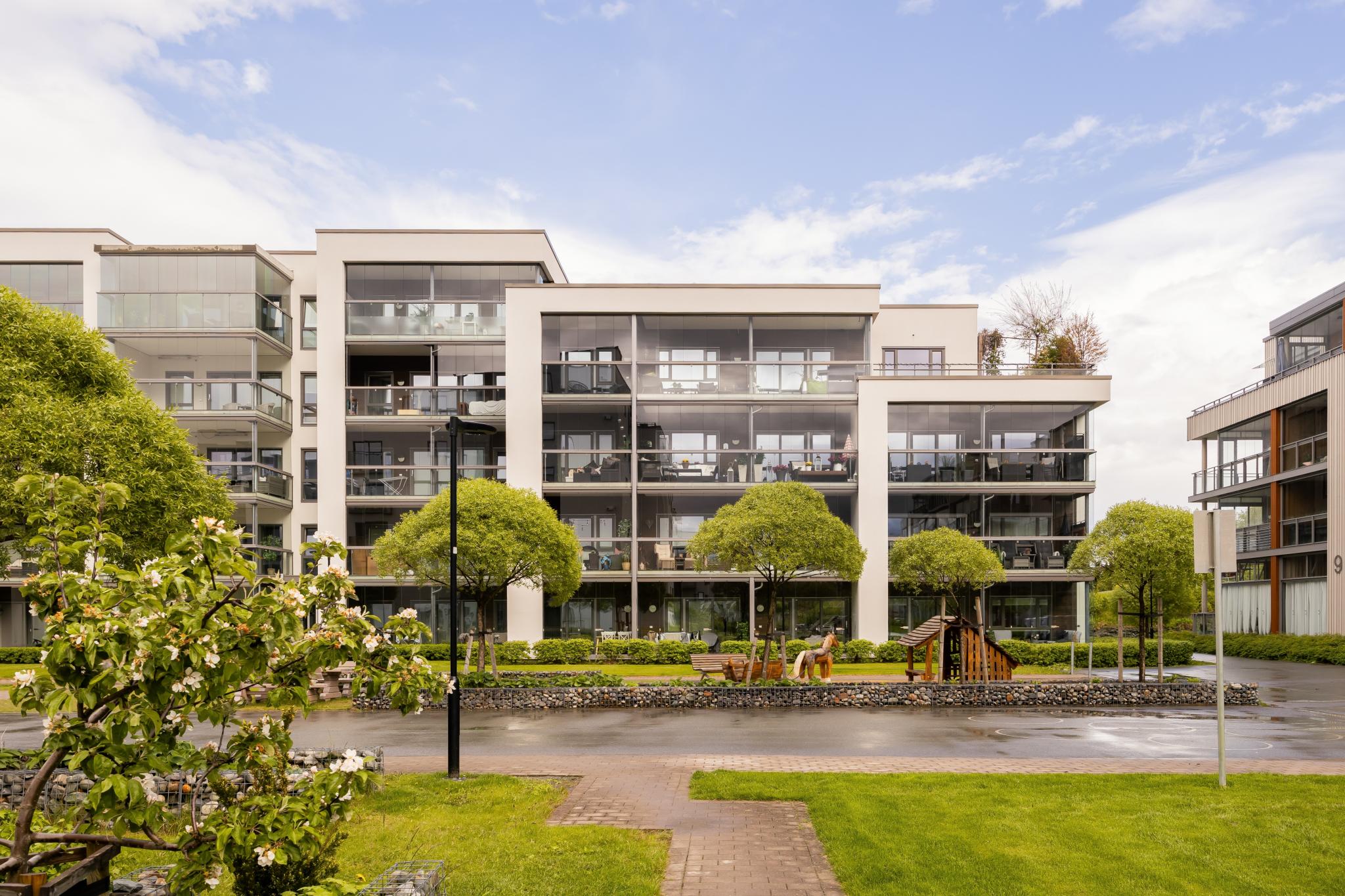 Leiligheten ligger i 1 etasje på enden.