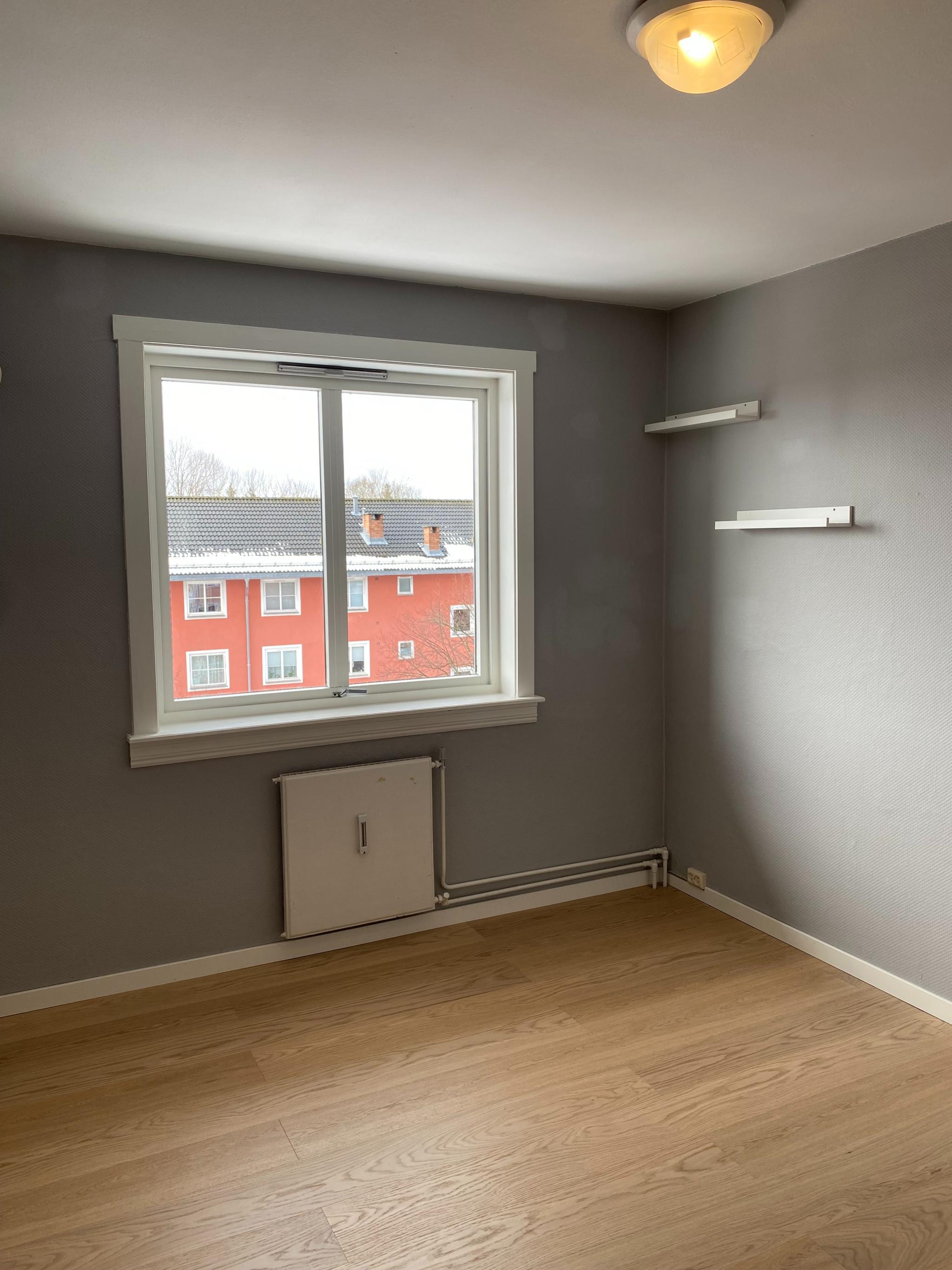 Radiator gir veldig god og stabil varme.