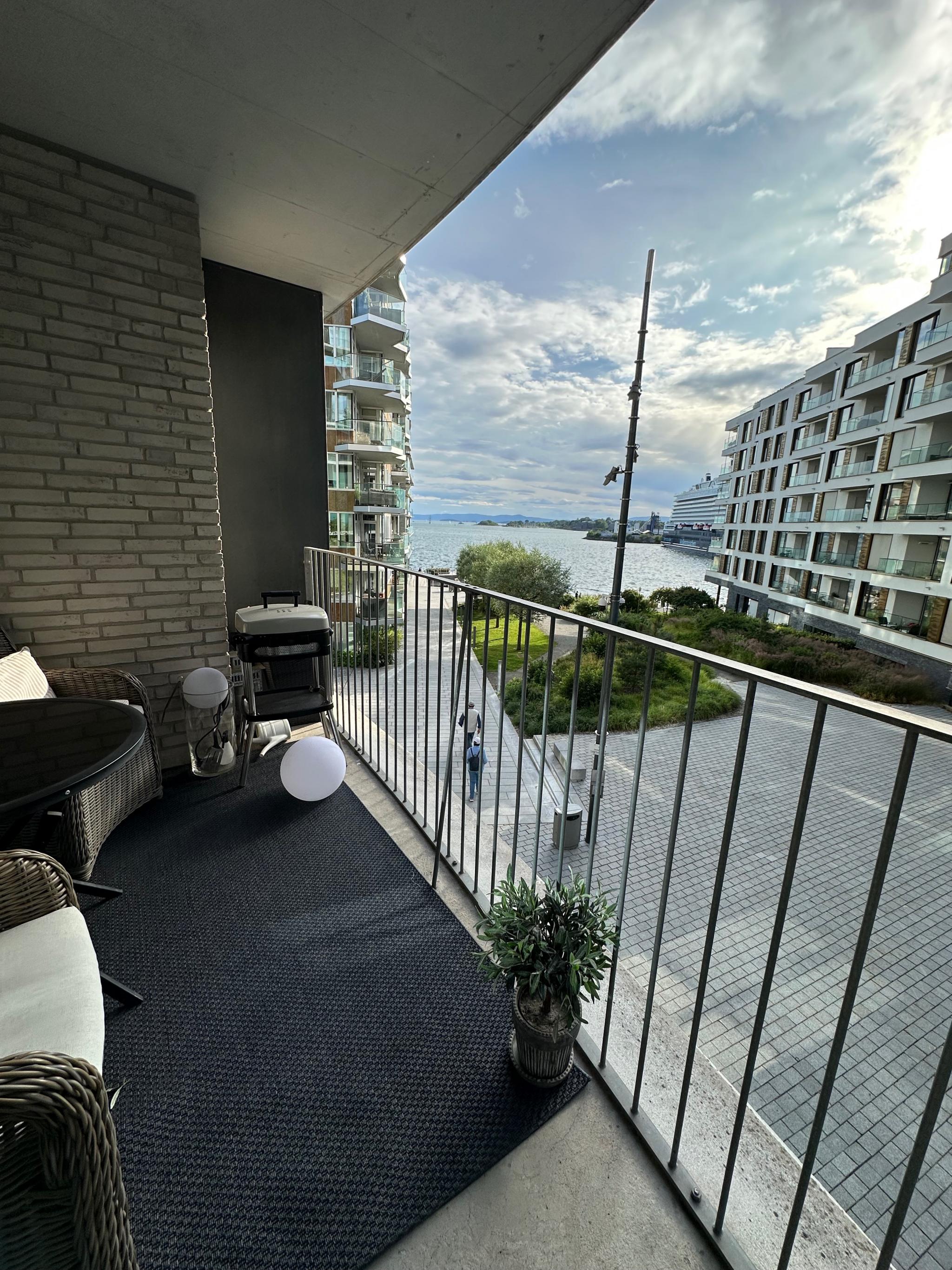 Balcony with a view. Oslofjord. BBQ