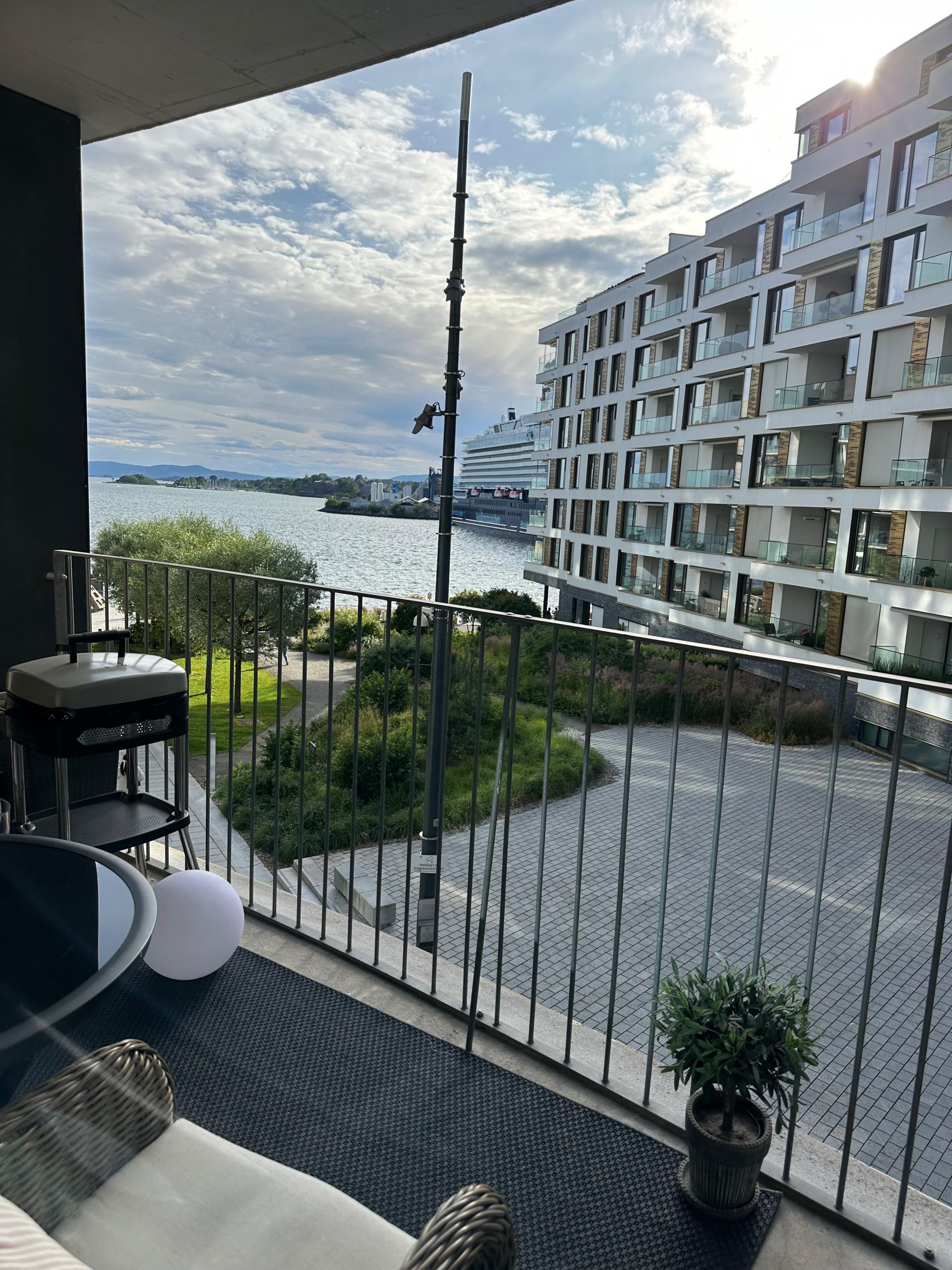 Balcony with a view. Oslofjord. BBQ