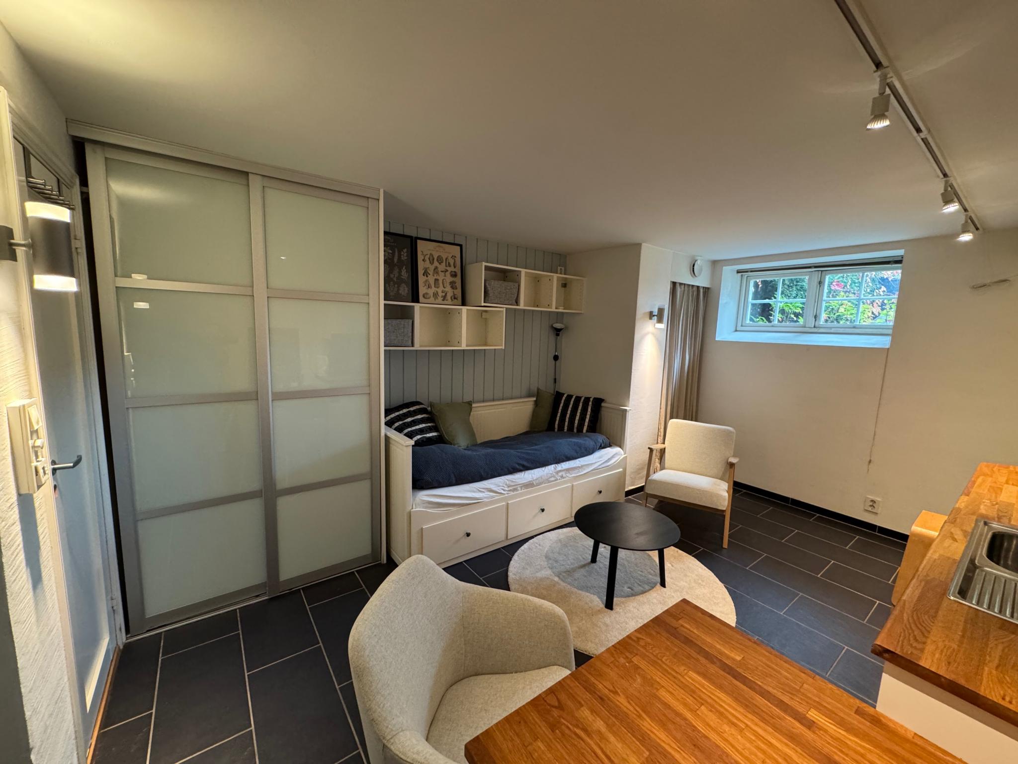 Stydiohybel fra spisekrok