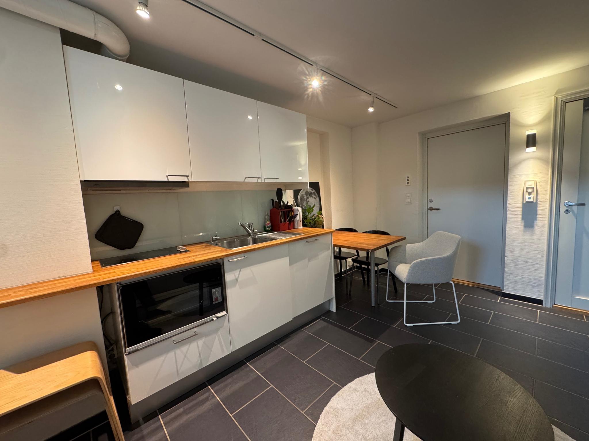 Studiohybel mot spisekrok