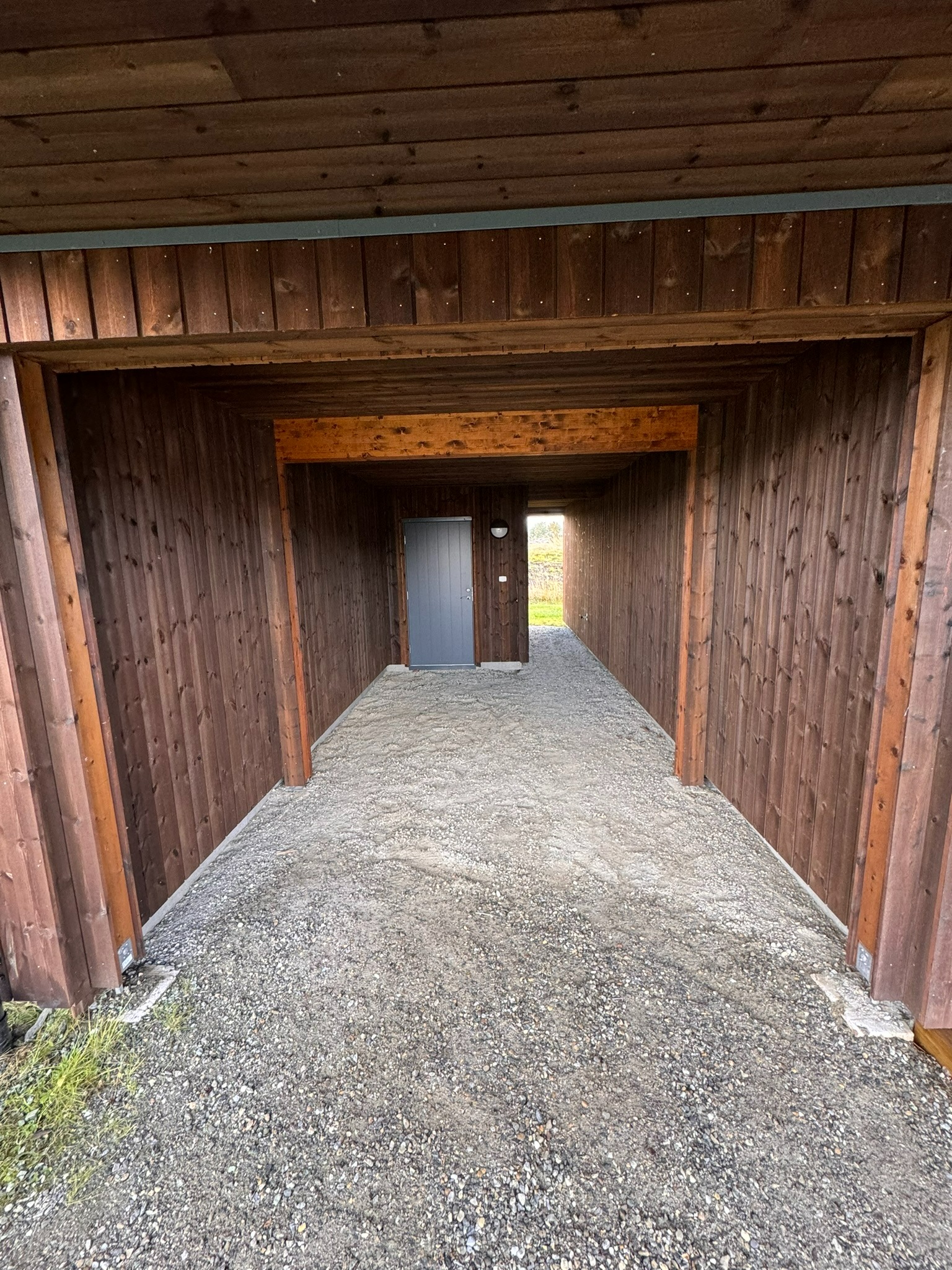 Carport med utvendig bod 