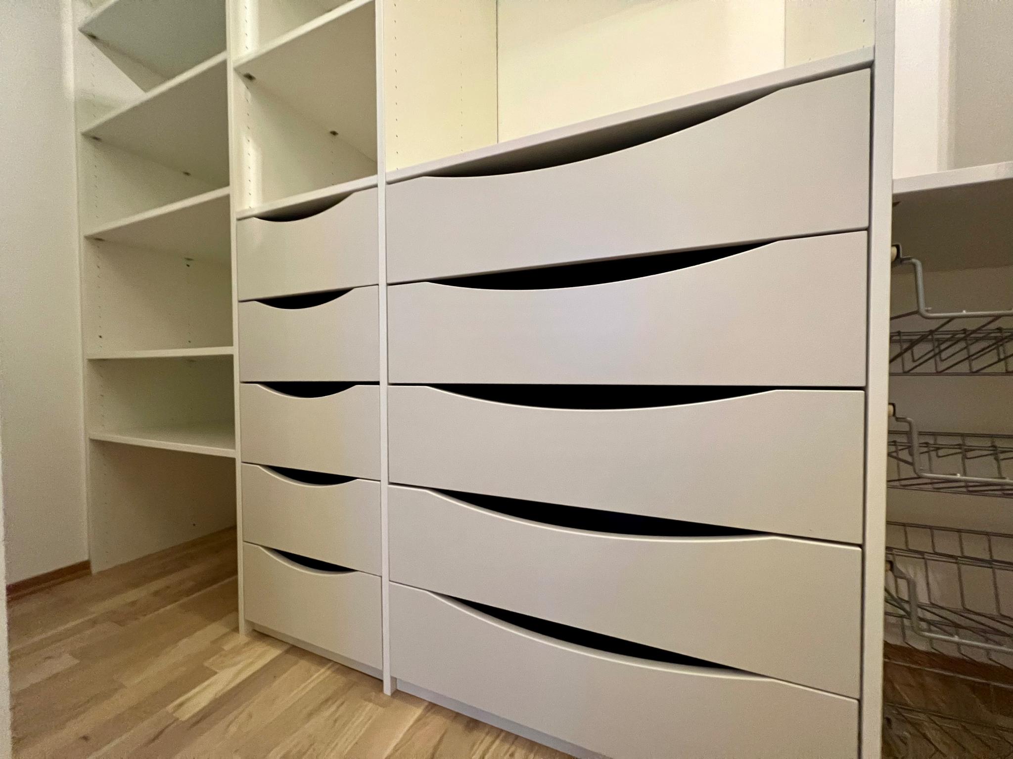 Et lite «walkin-closet»