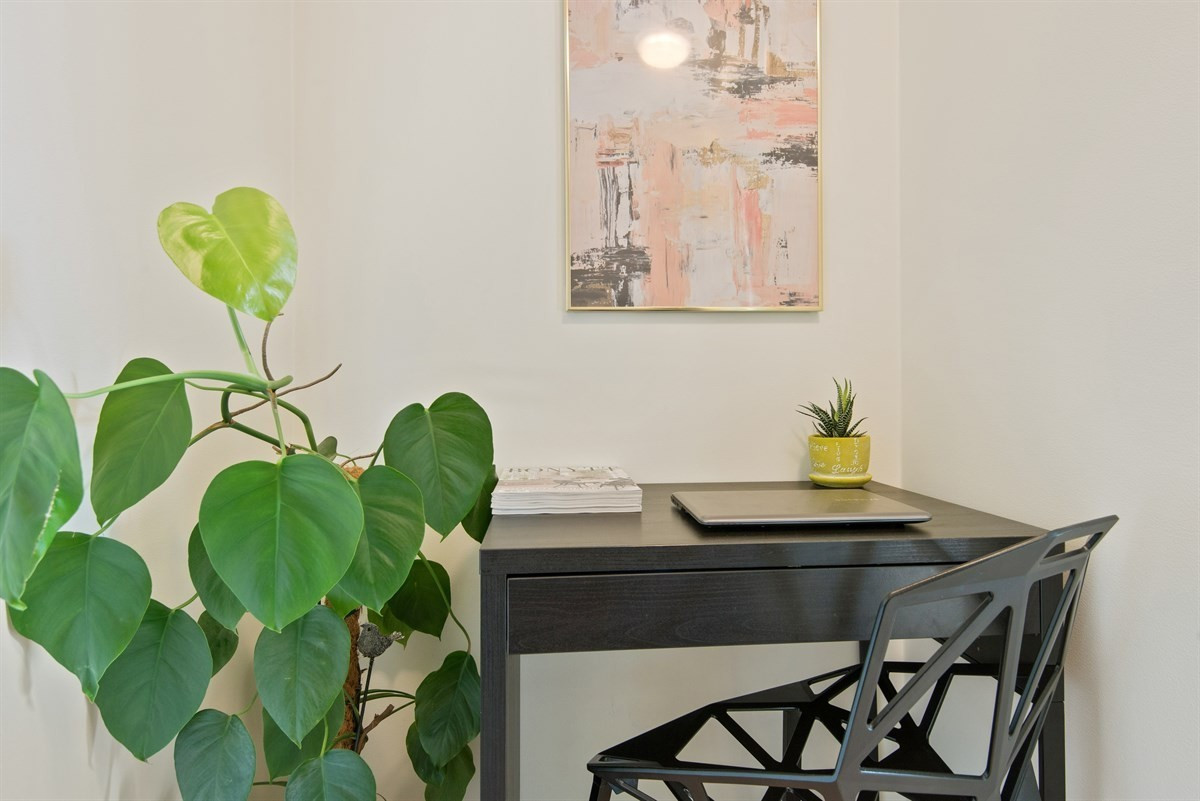 Kontor/bod i forbindelse med soverom 2