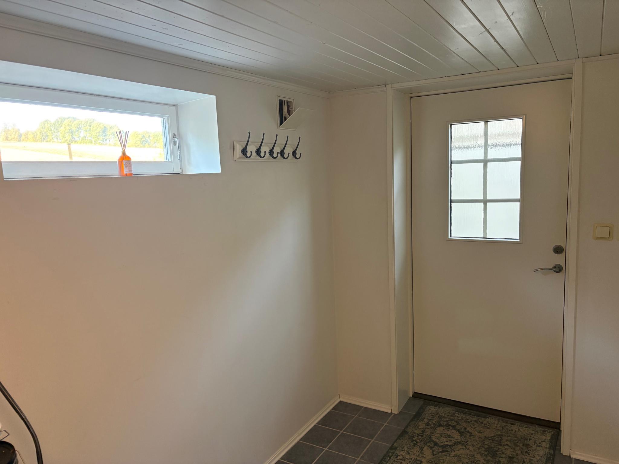 Inngangsdør og gang