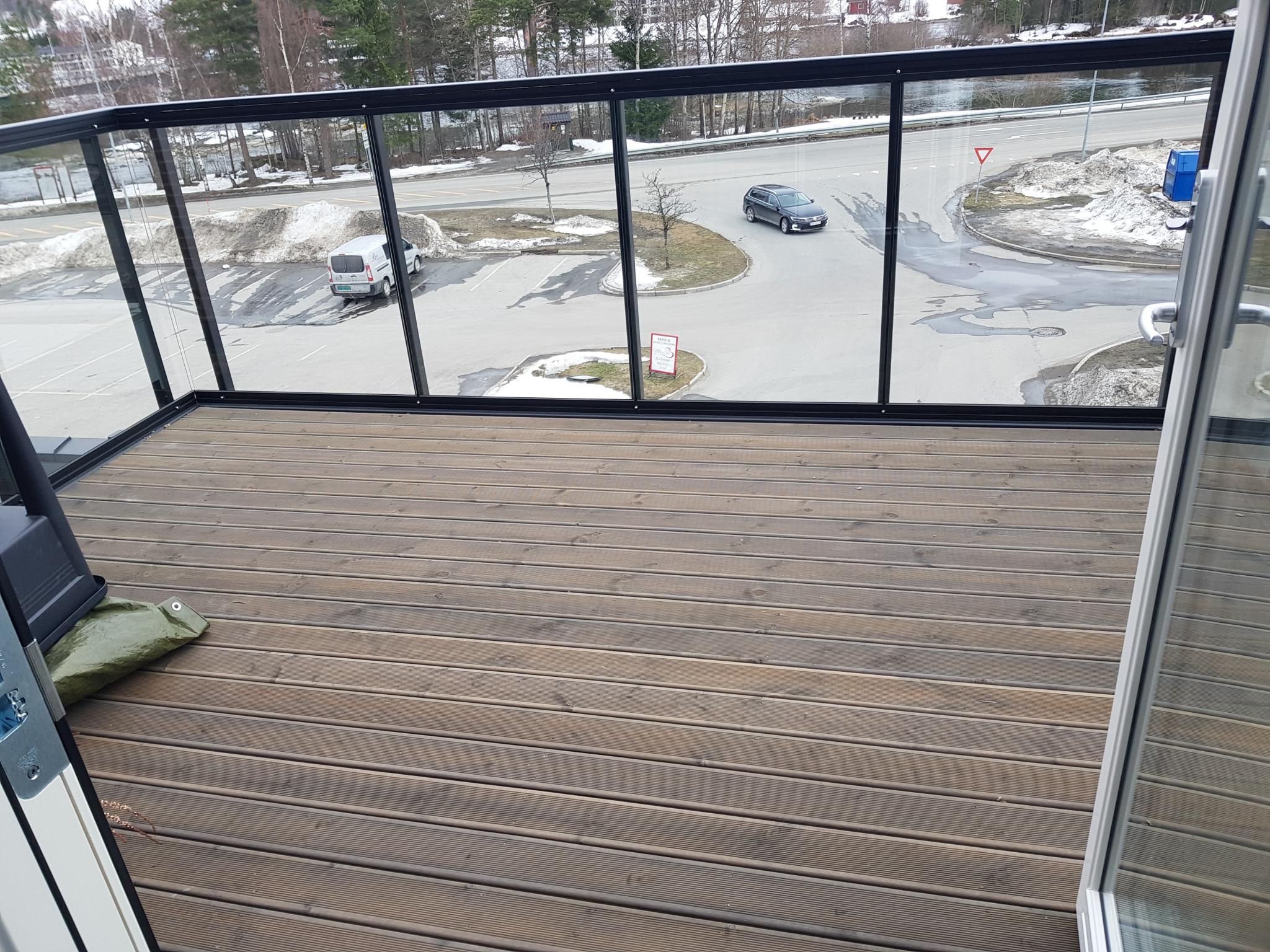 Terrasse - utgang fra stue