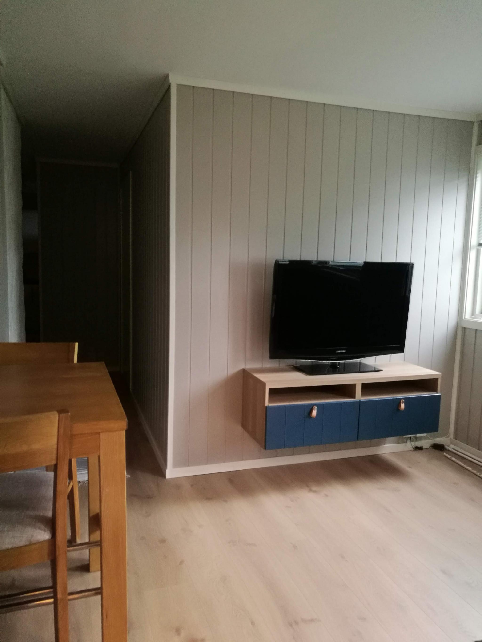 tv-benk kan stå om ønskelig.