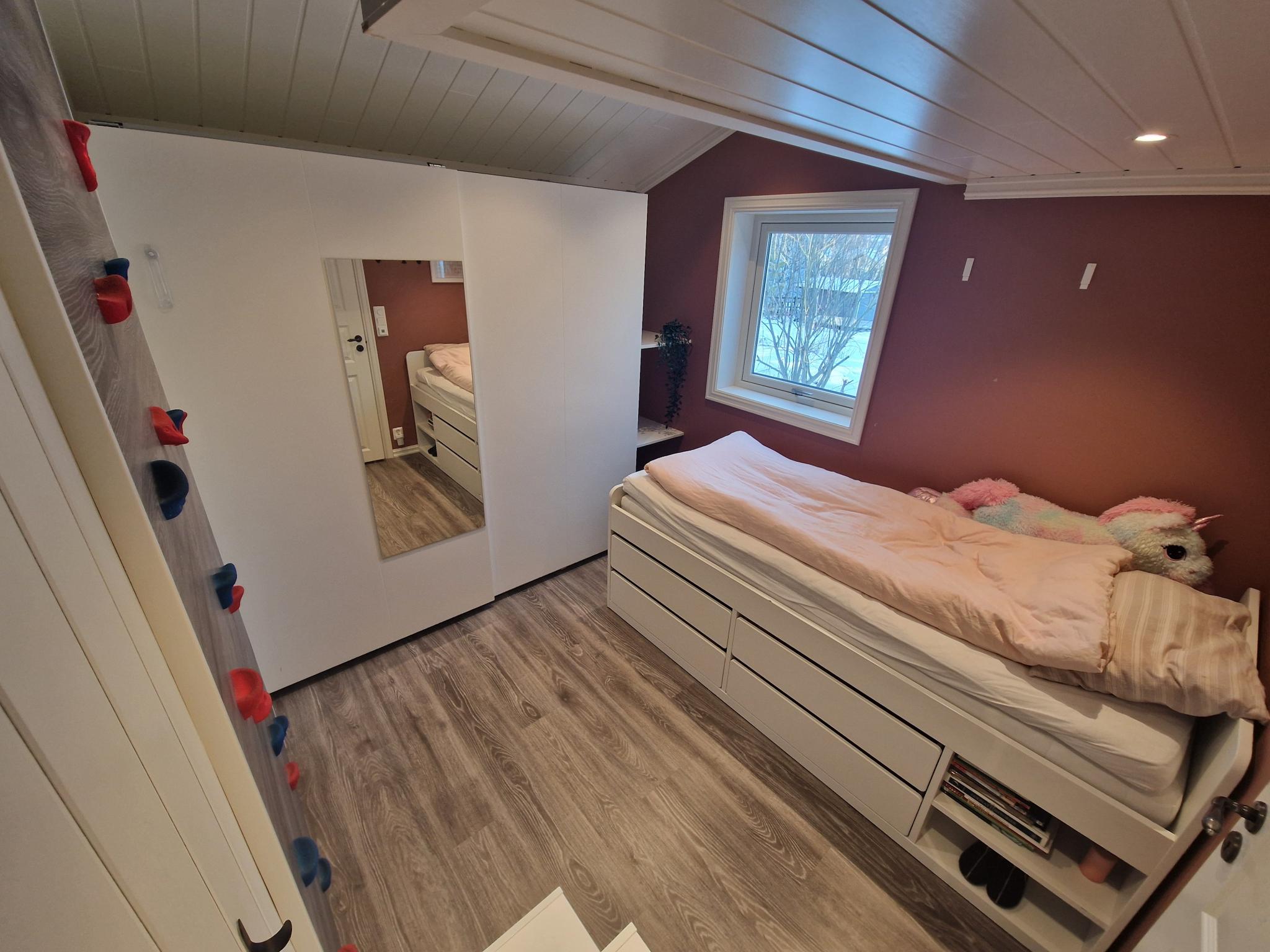 Soverom 2. Nytt 2022.