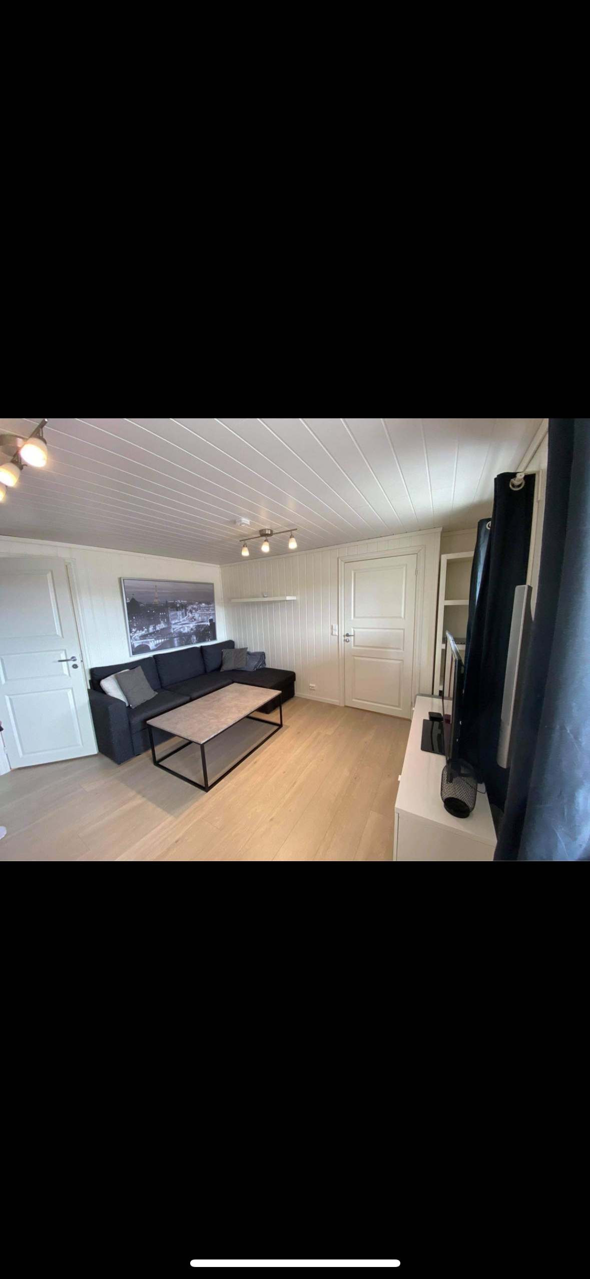 Kombinert kjøkken og stue!
Hvitevarer følger med. 