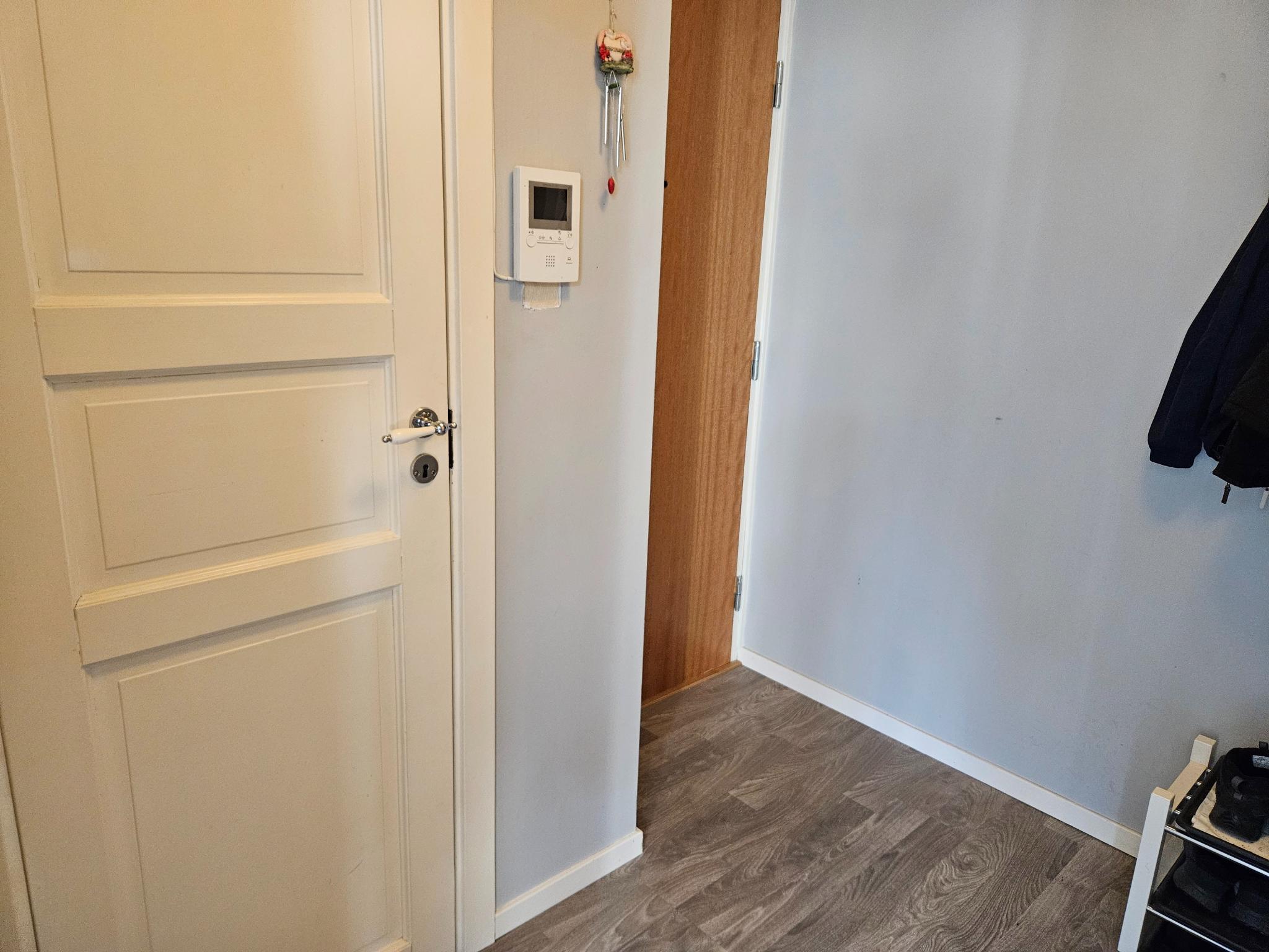 Kamera og lyd på ringeklokka når det ringer nede