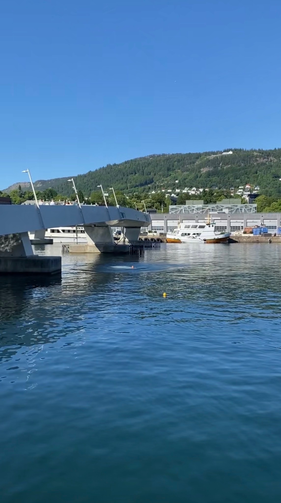 Småpudden, gang- og sykkelvei, som tar deg fra Damsgård og over til Marineholmen, bystranden og BI. 