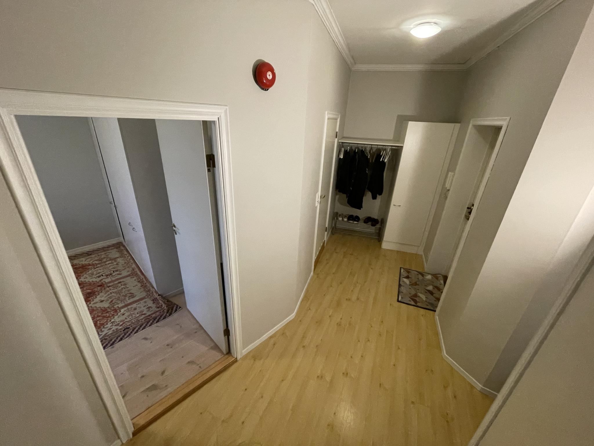 Stort og innbydende inngangsparti