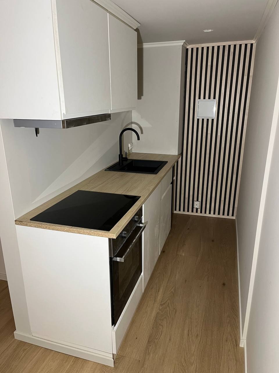 Kjøkkenkrok  (Noe sluttarbeid gjenstår, ferdigstilles før leietaker overtar)