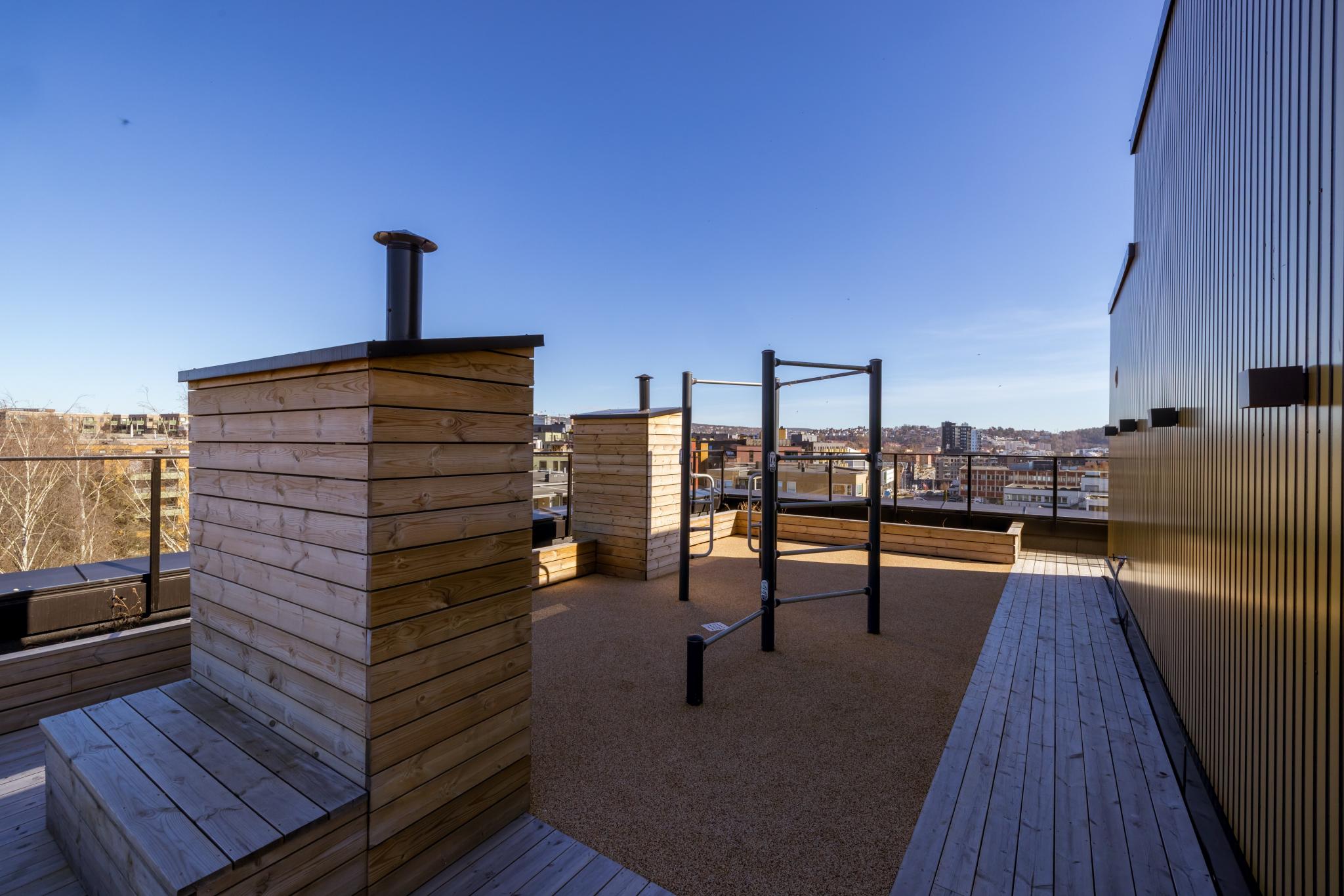 Takterassene har fine treningsfasiliteter.