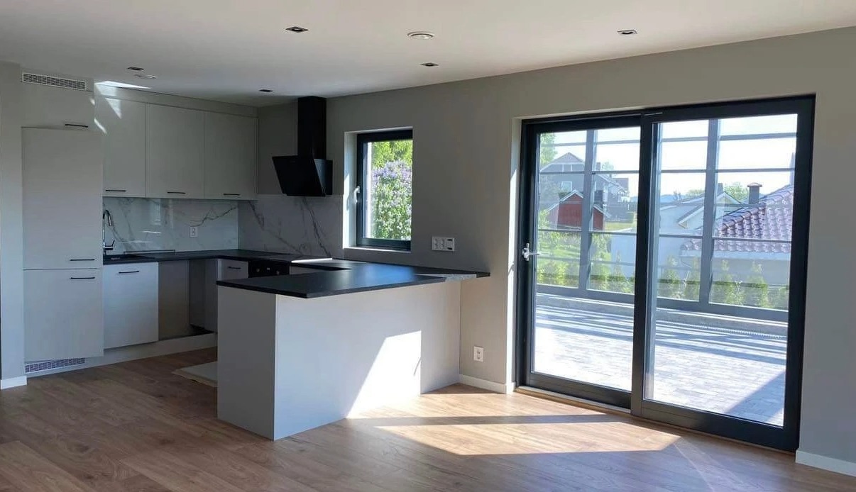 Kjøkken
Lyst og moderne kjøkken med god planløsning.