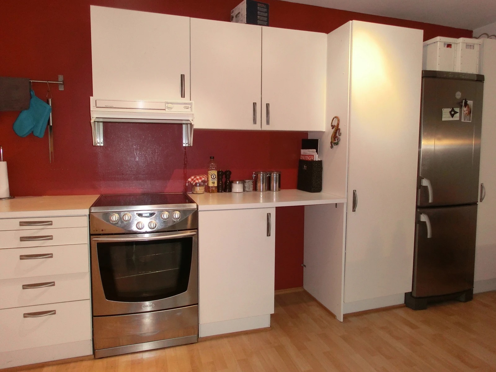 Masse skapplass på kjøkkenet