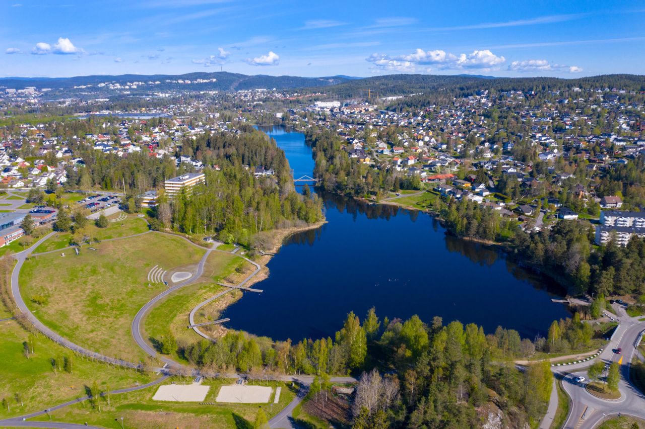 Flotte turmuligheter rett utenfor døra. Her ved Rådhusparken og Langvannet