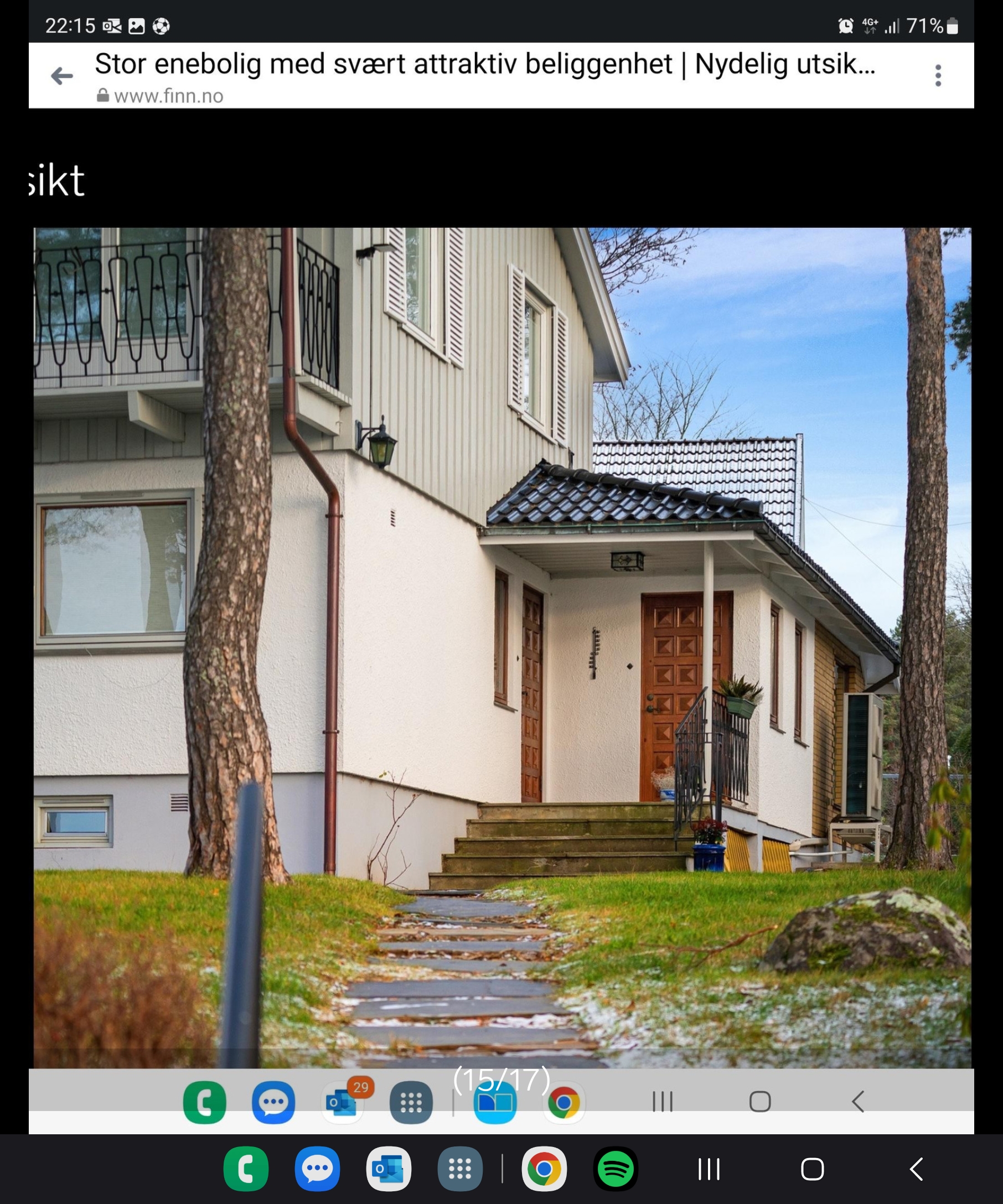 Adkomst/inngangsdør.