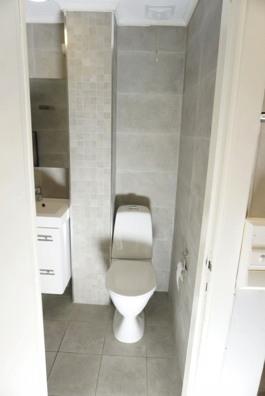 Bad med delikate fliser