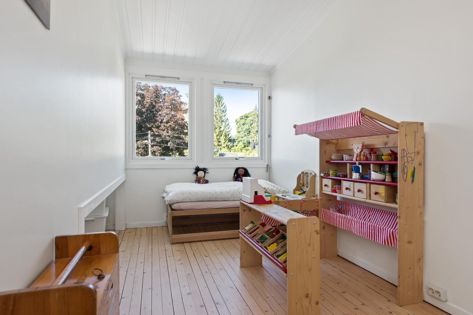 Barnerom 1 i overetasjen.