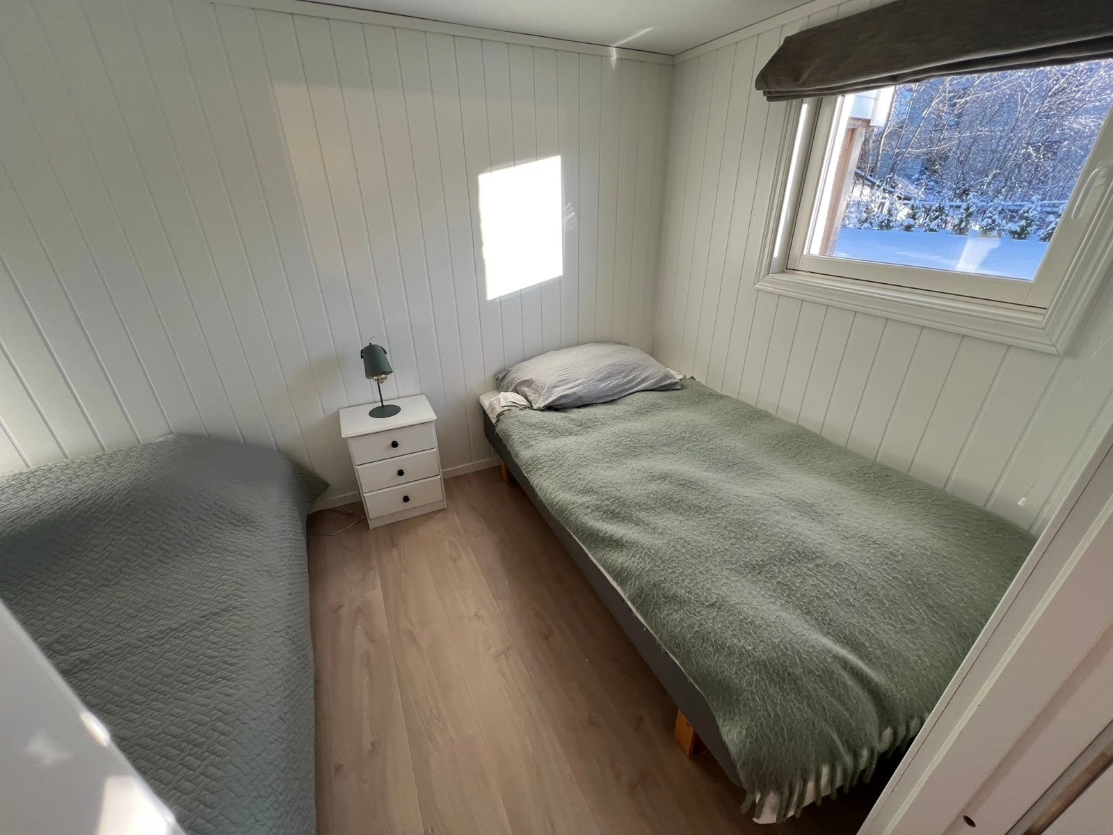 Soverom 2 m/ varmekabler