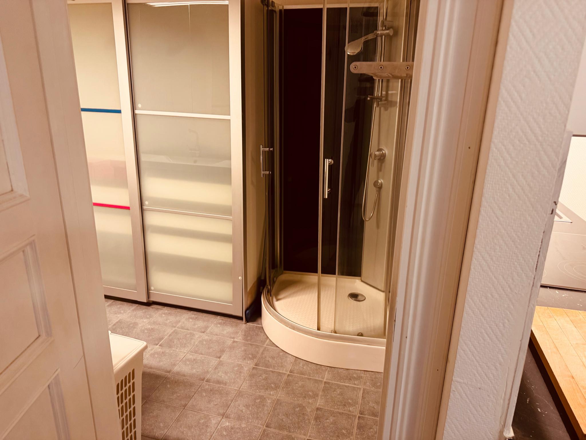 badet dusje kabinet.