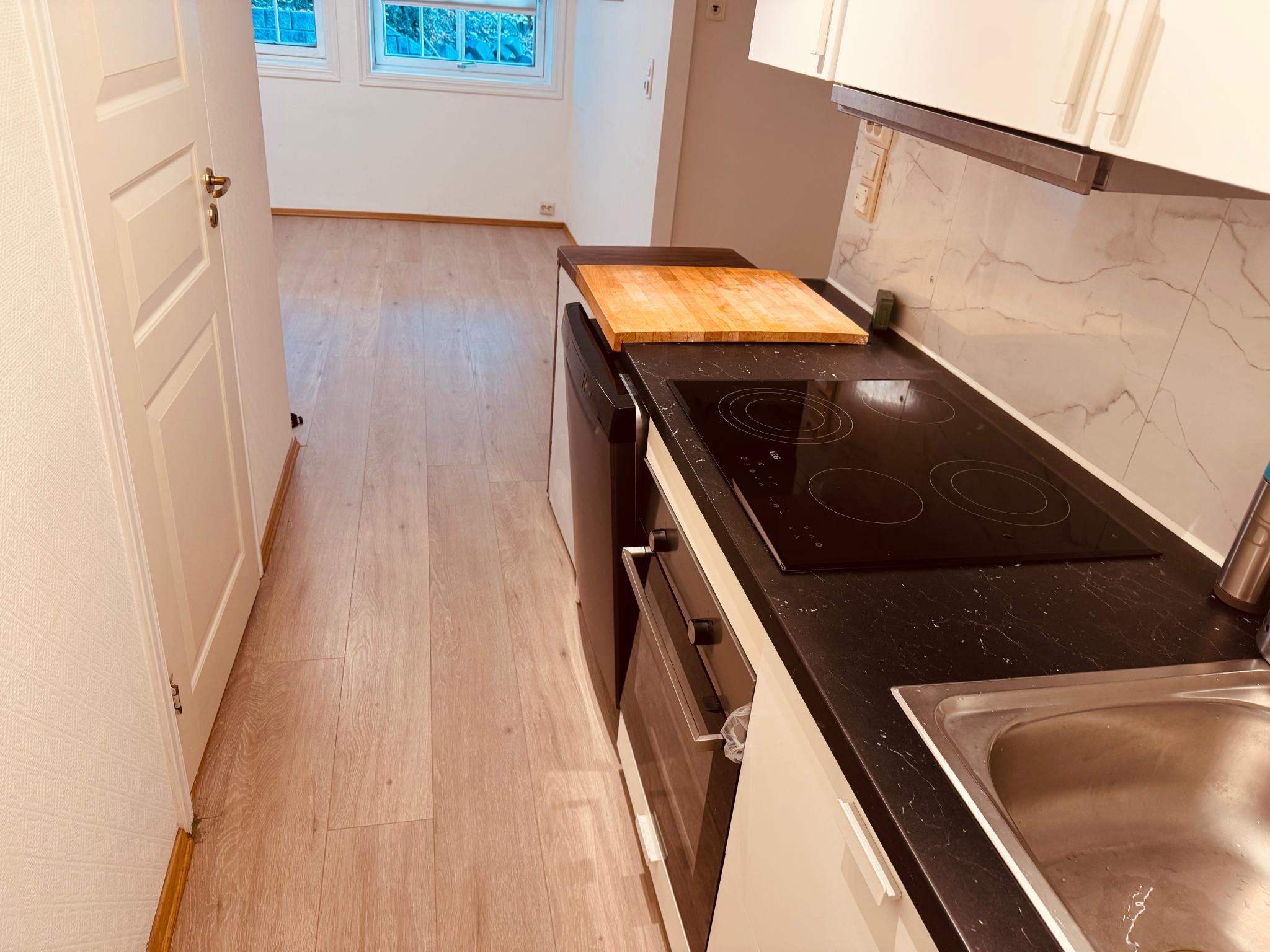 fra kjøkken mot stue