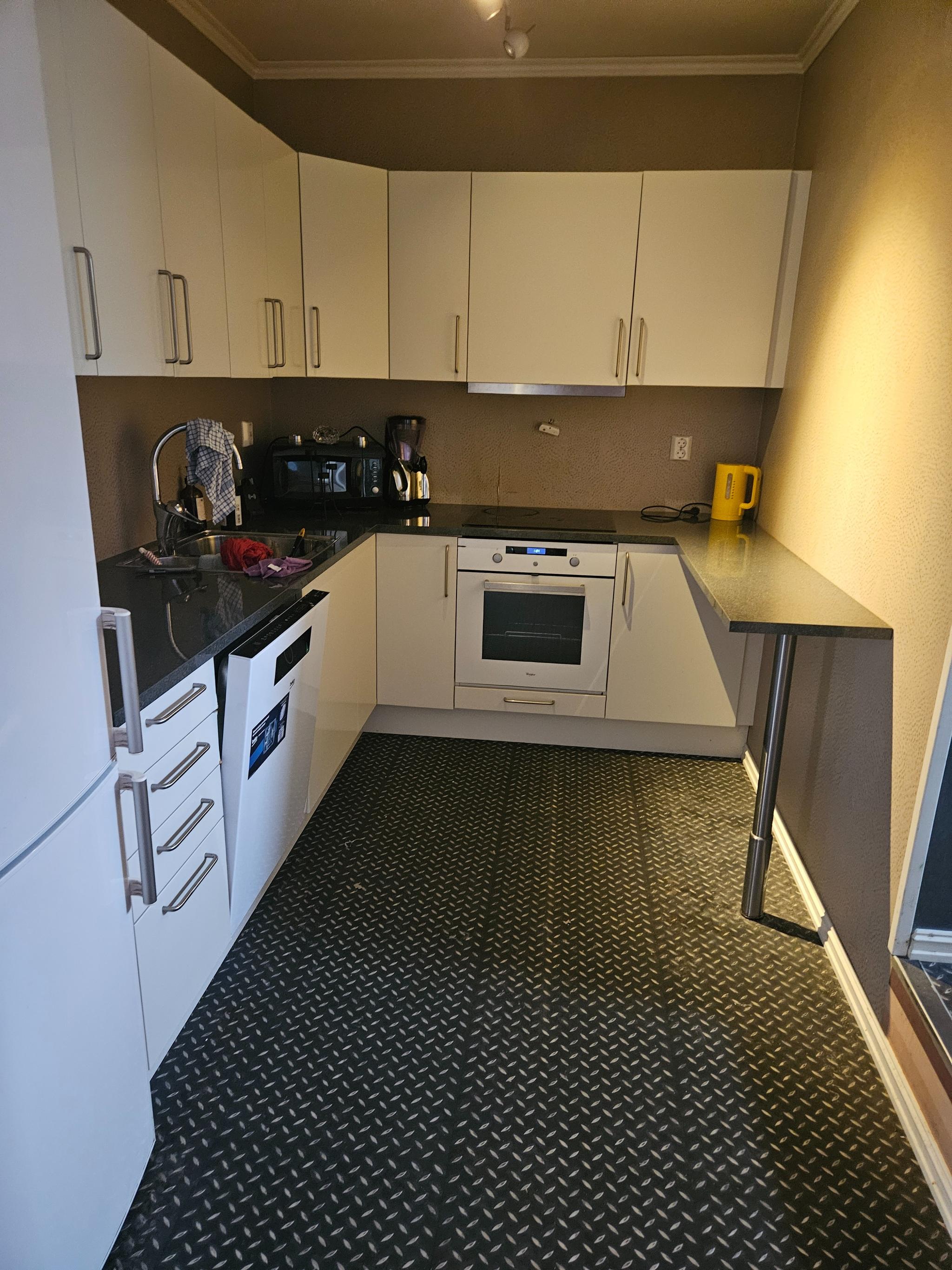 Fult utstyrt kjøkken 