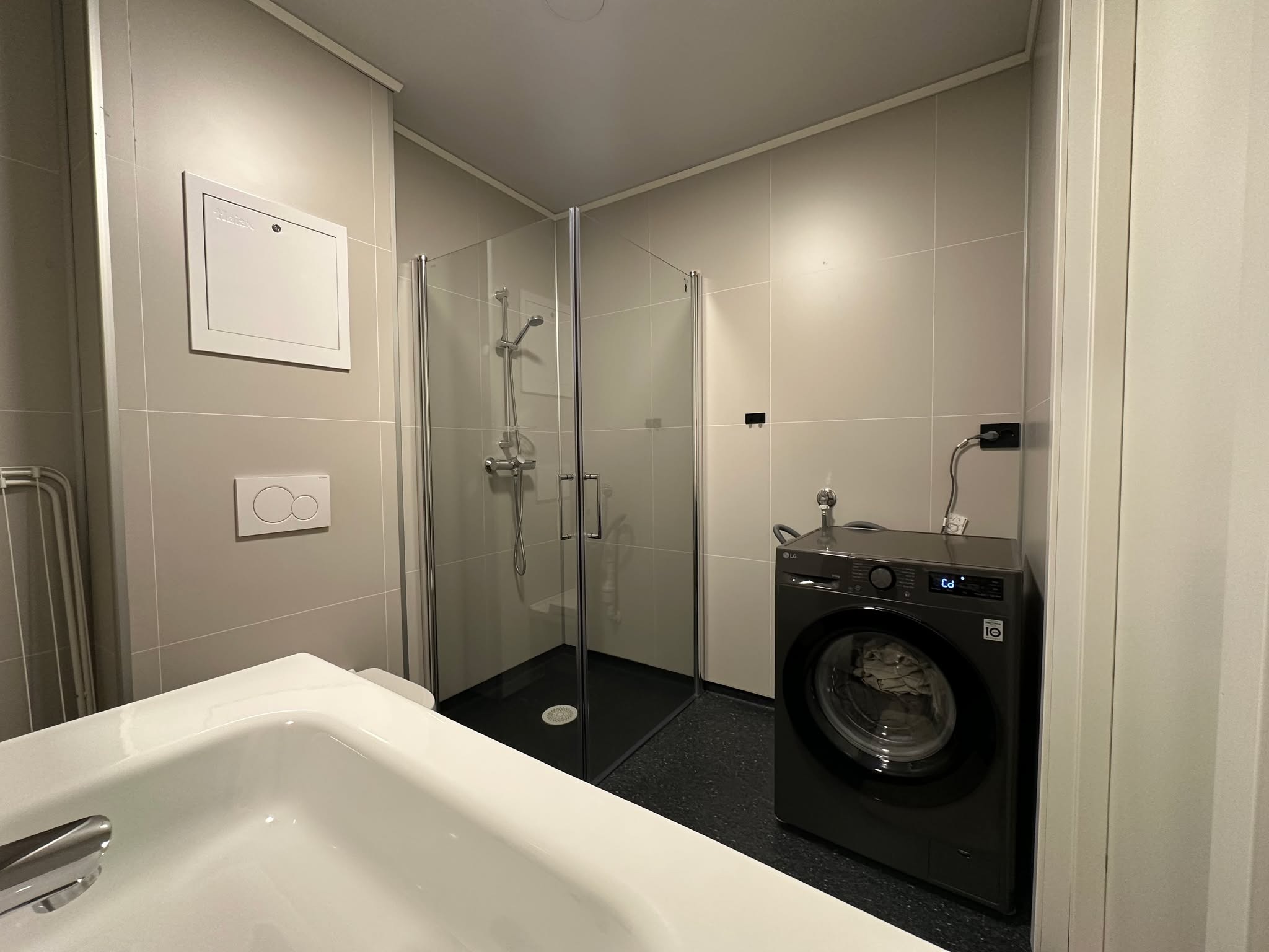 Praktisk og moderne bad 