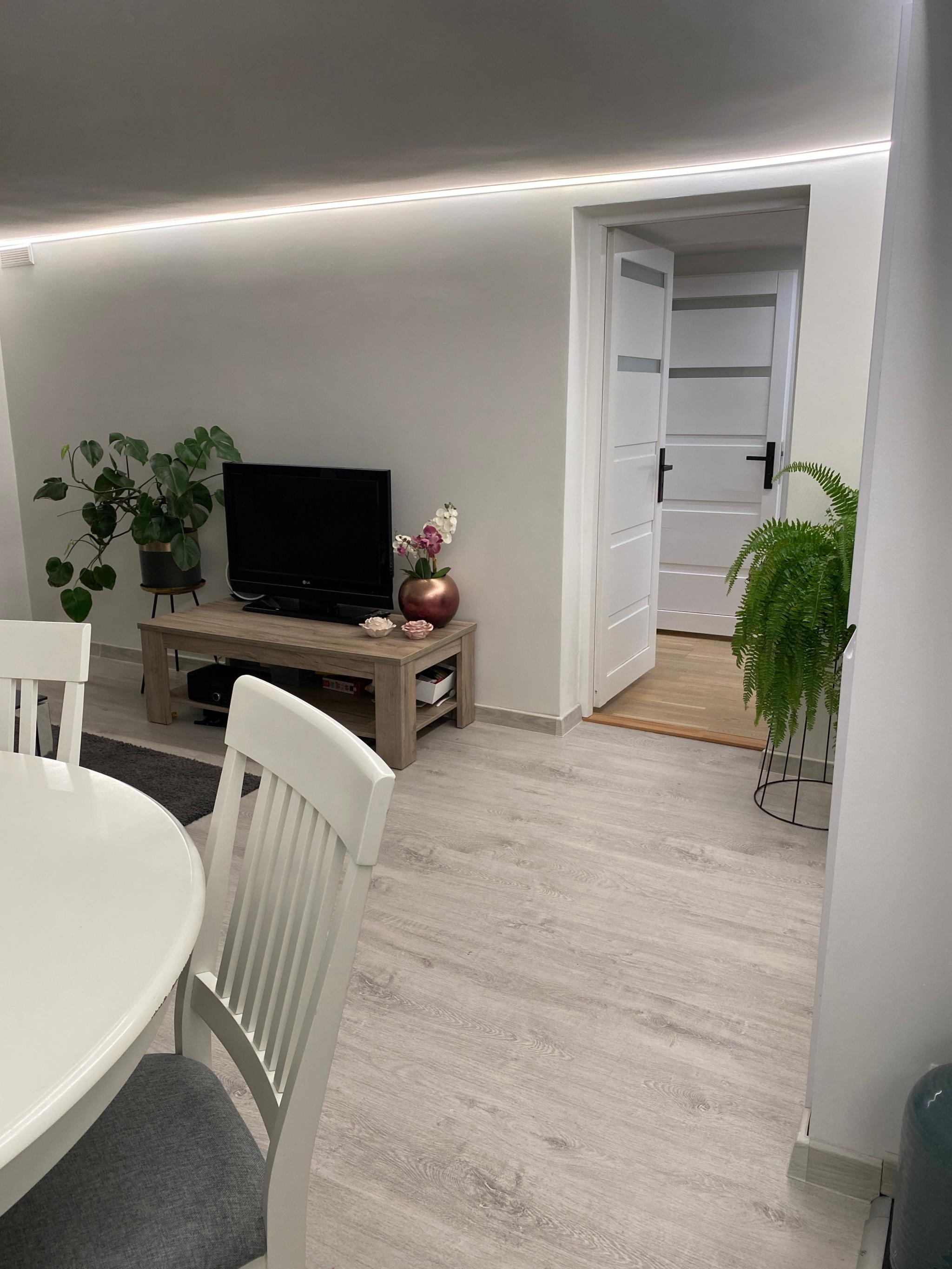 Stue (TV, bord og stoler ikke inkludert)