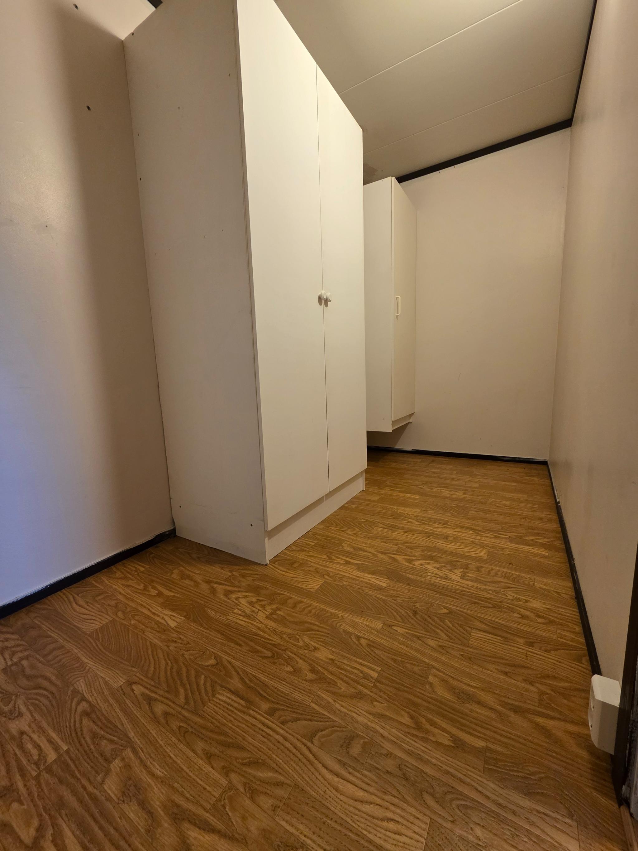 Garderobe/bod i soverom