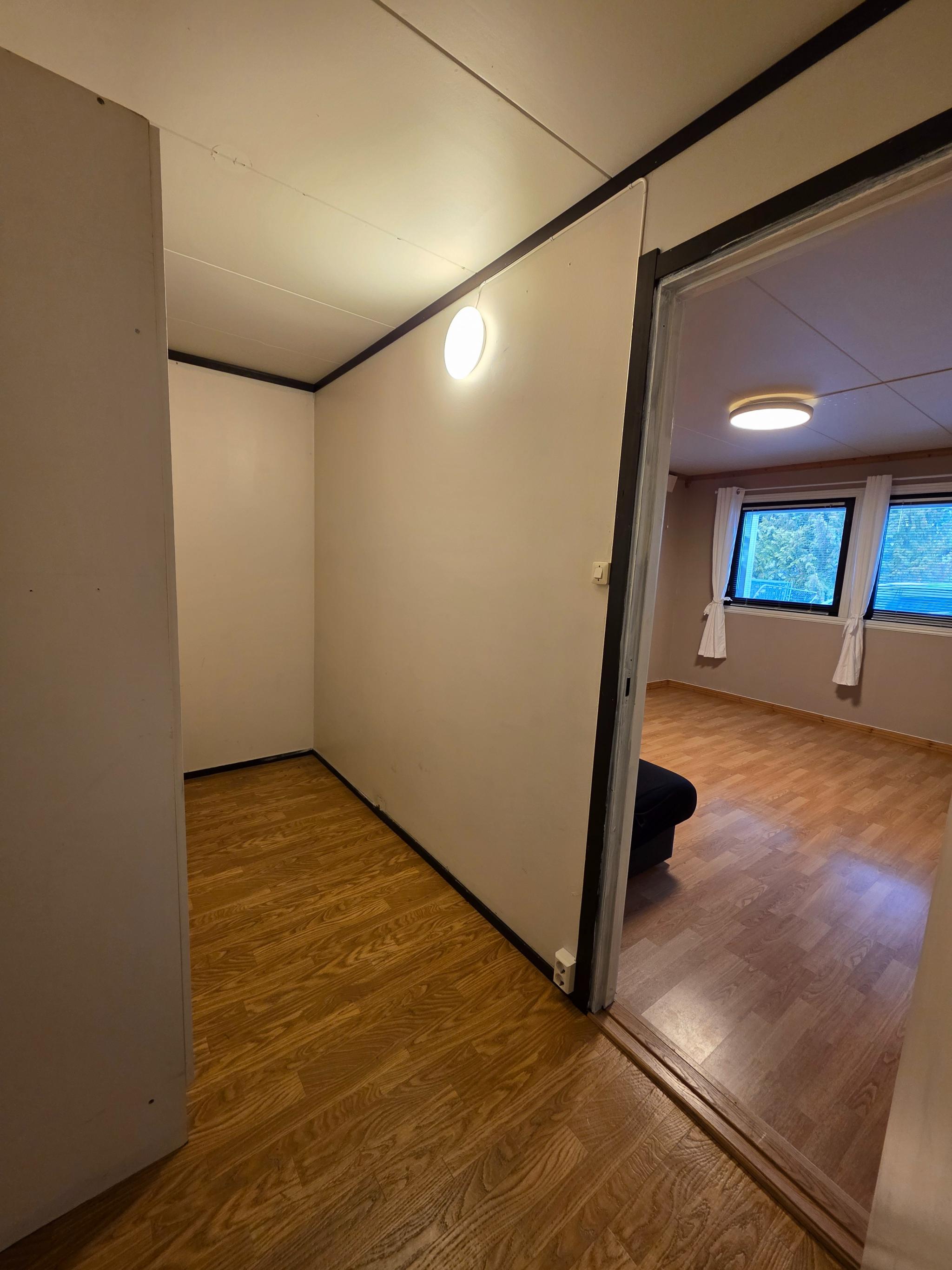 Garderobe/bod i soverom