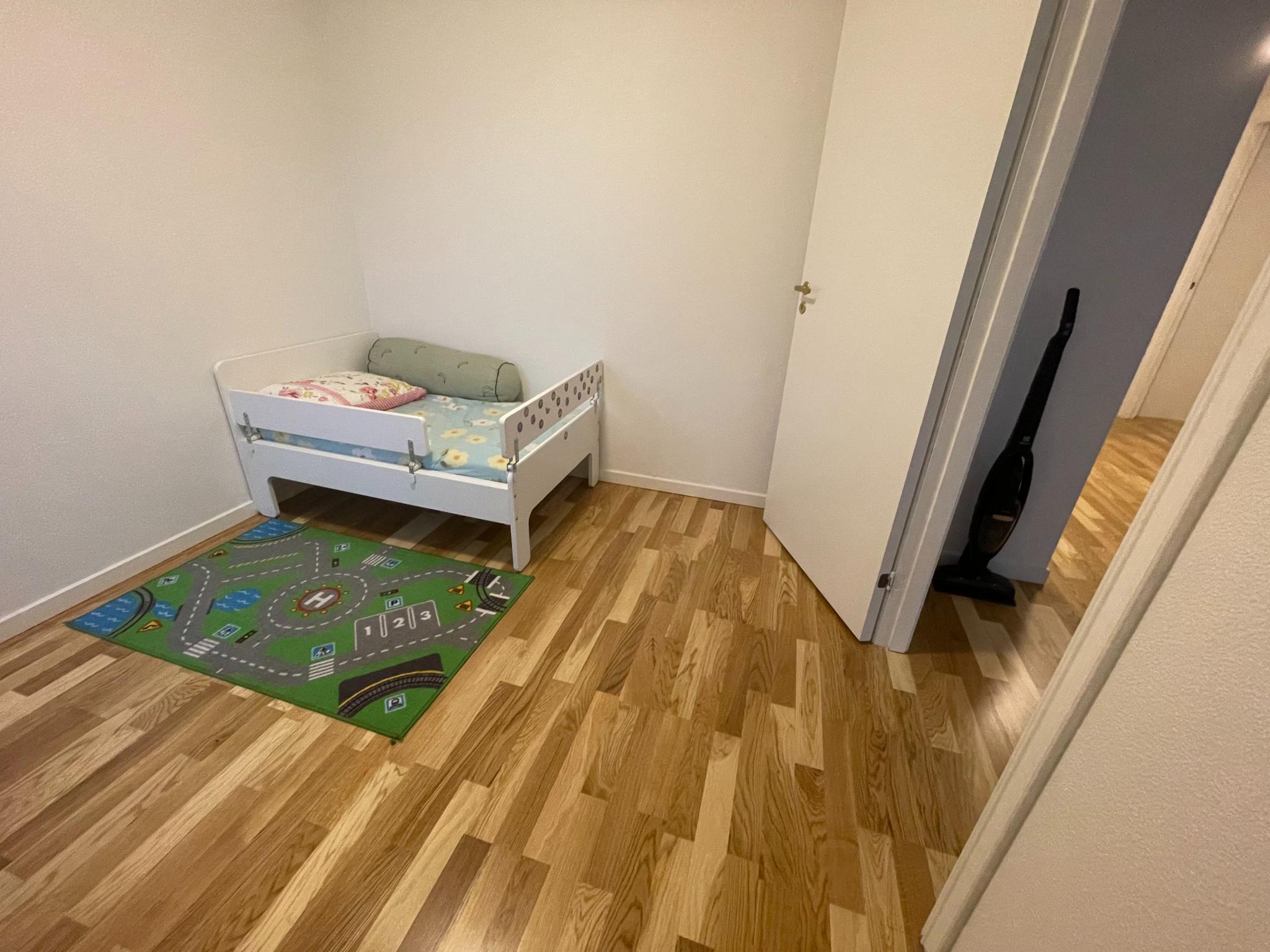 Soverom 2, egner seg ypperlig som barnerom, gjesterom eller kontor.