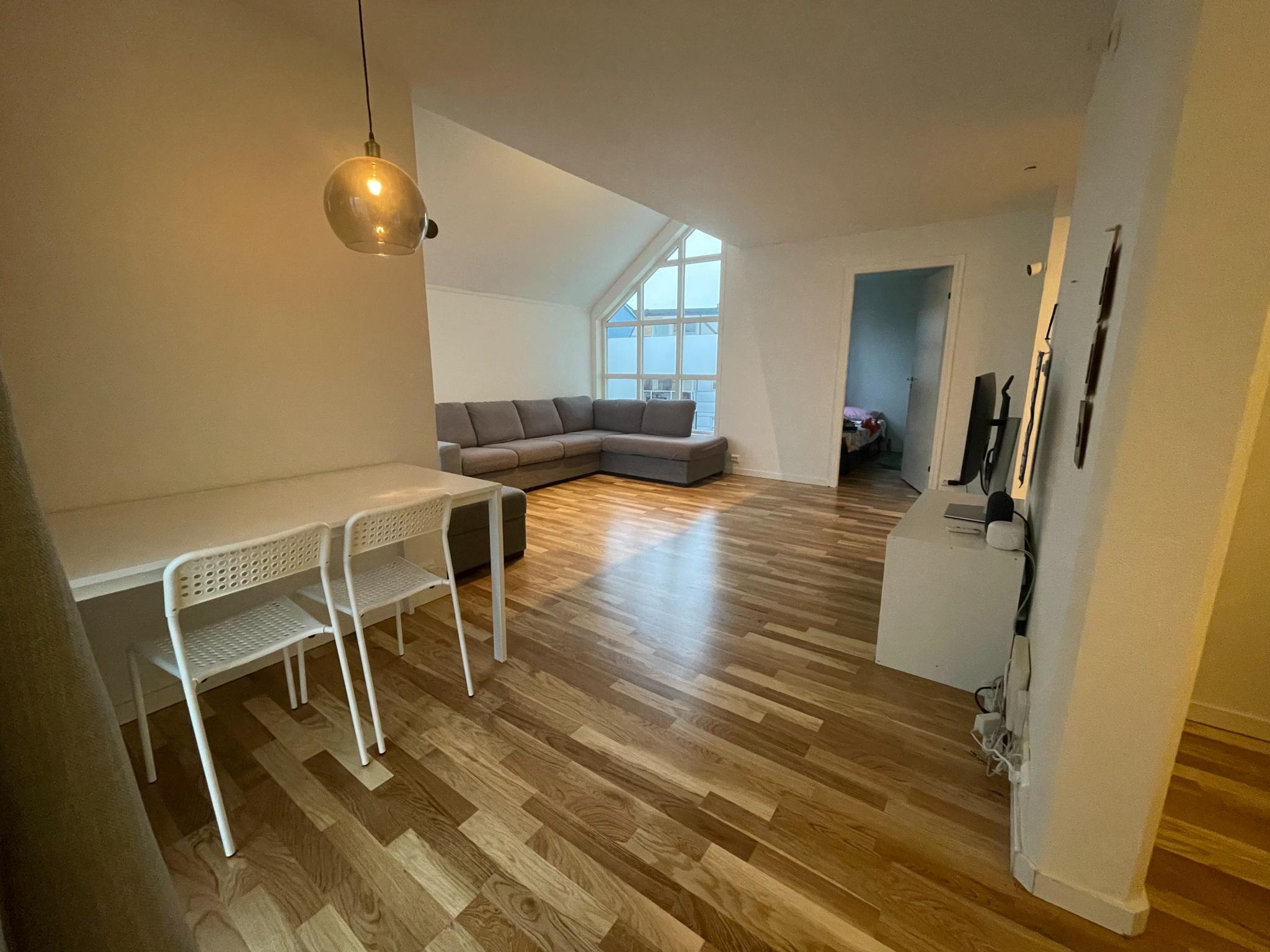 Funksjonell planløsning, enkelt å innrede i ulike soner.