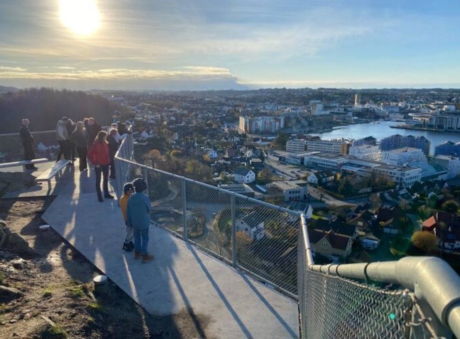 Mange flotte turområdet i nærheten, for både trening og rekreasjon.