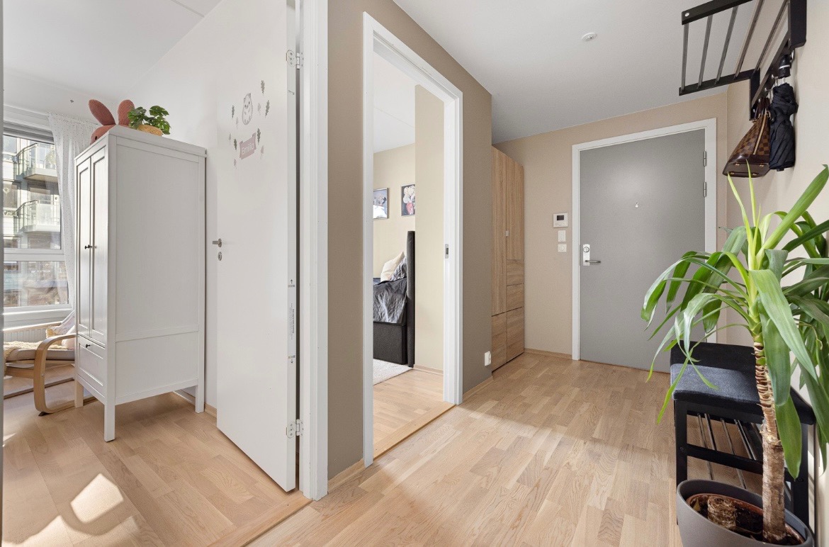 Garderobeskap i entré