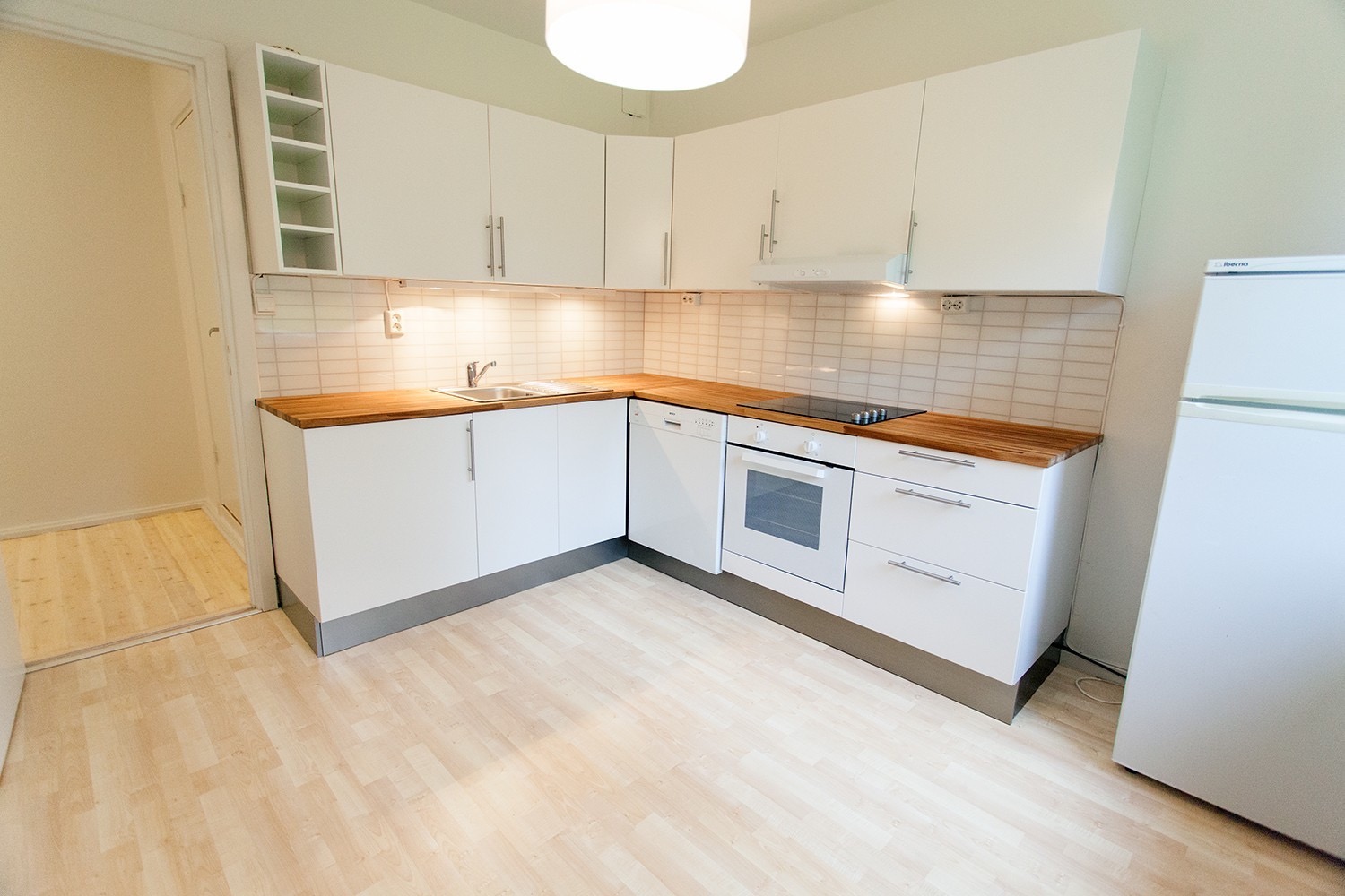 Dette kjøkkenet blir om til et soverom innen 5-12 måneder etter innflytting (fremdriftsplan avhenger av sameie)