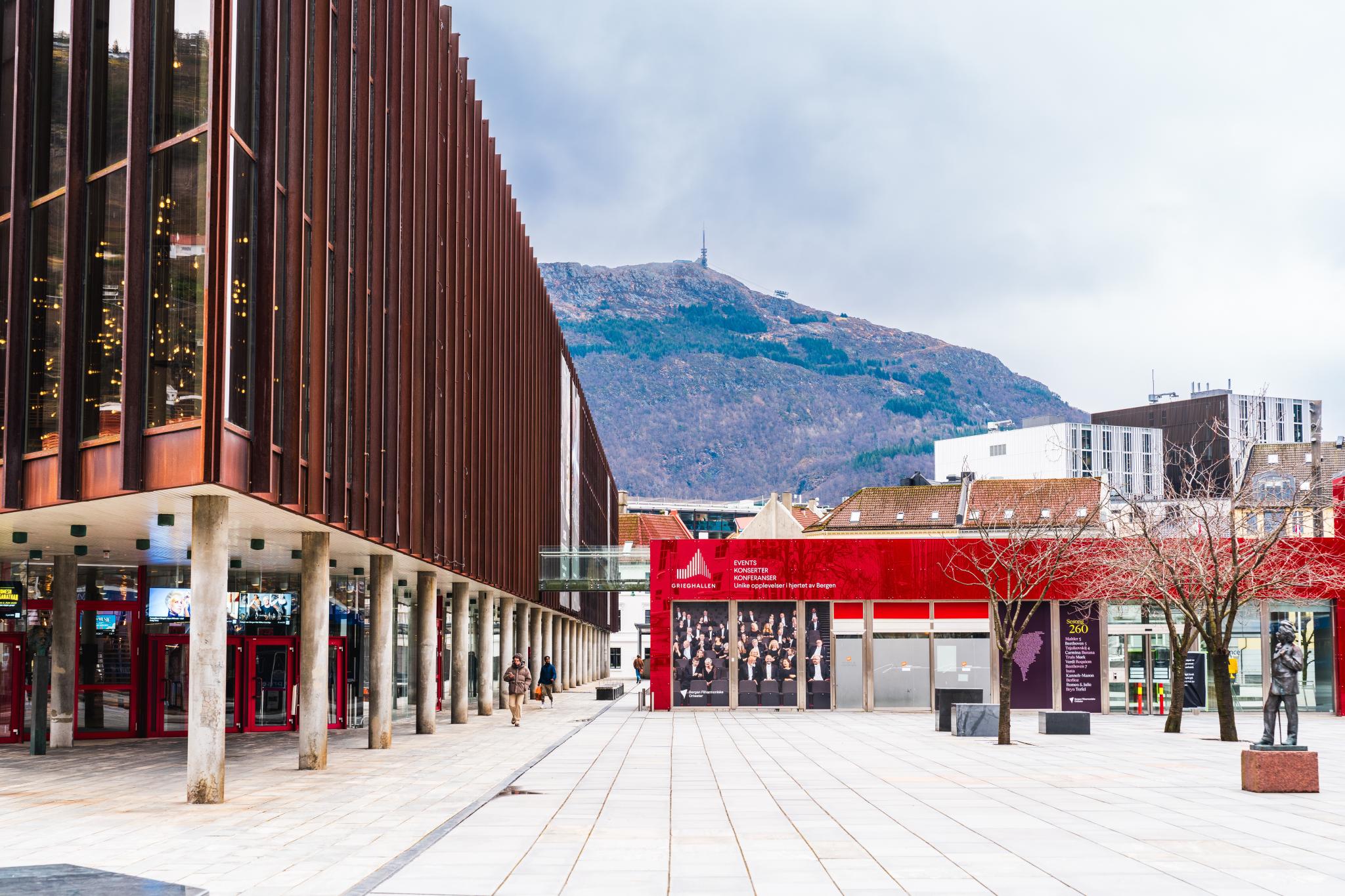 Greighallen en kort spasertur unna