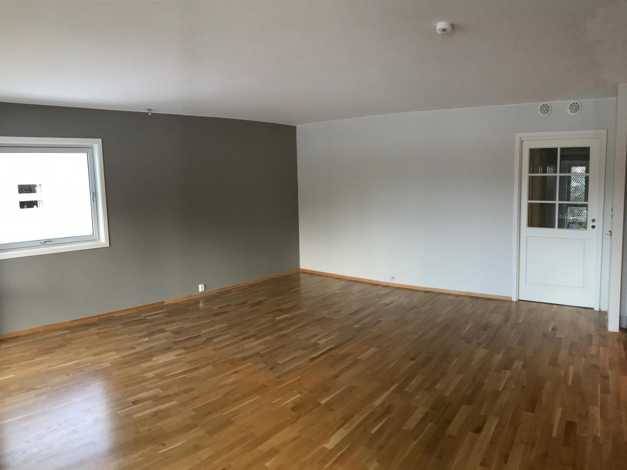 Stue mot soverom/gang