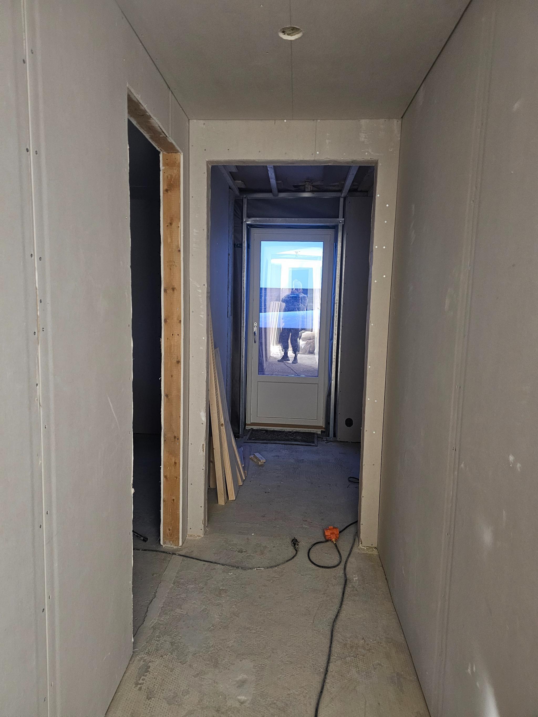 Gang og mindre soverom/kontor