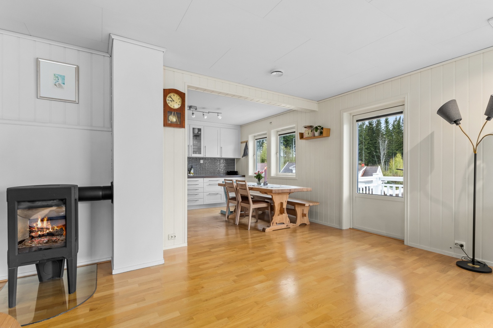 Åpen kjøkken/stueløsning i 1. etg