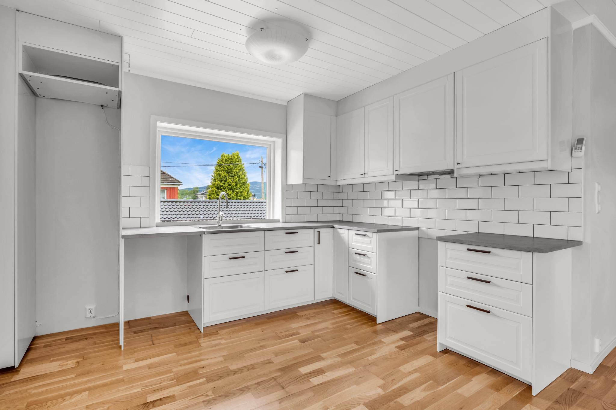 Kjøkken. Hvitevarer installeres før overtakelse