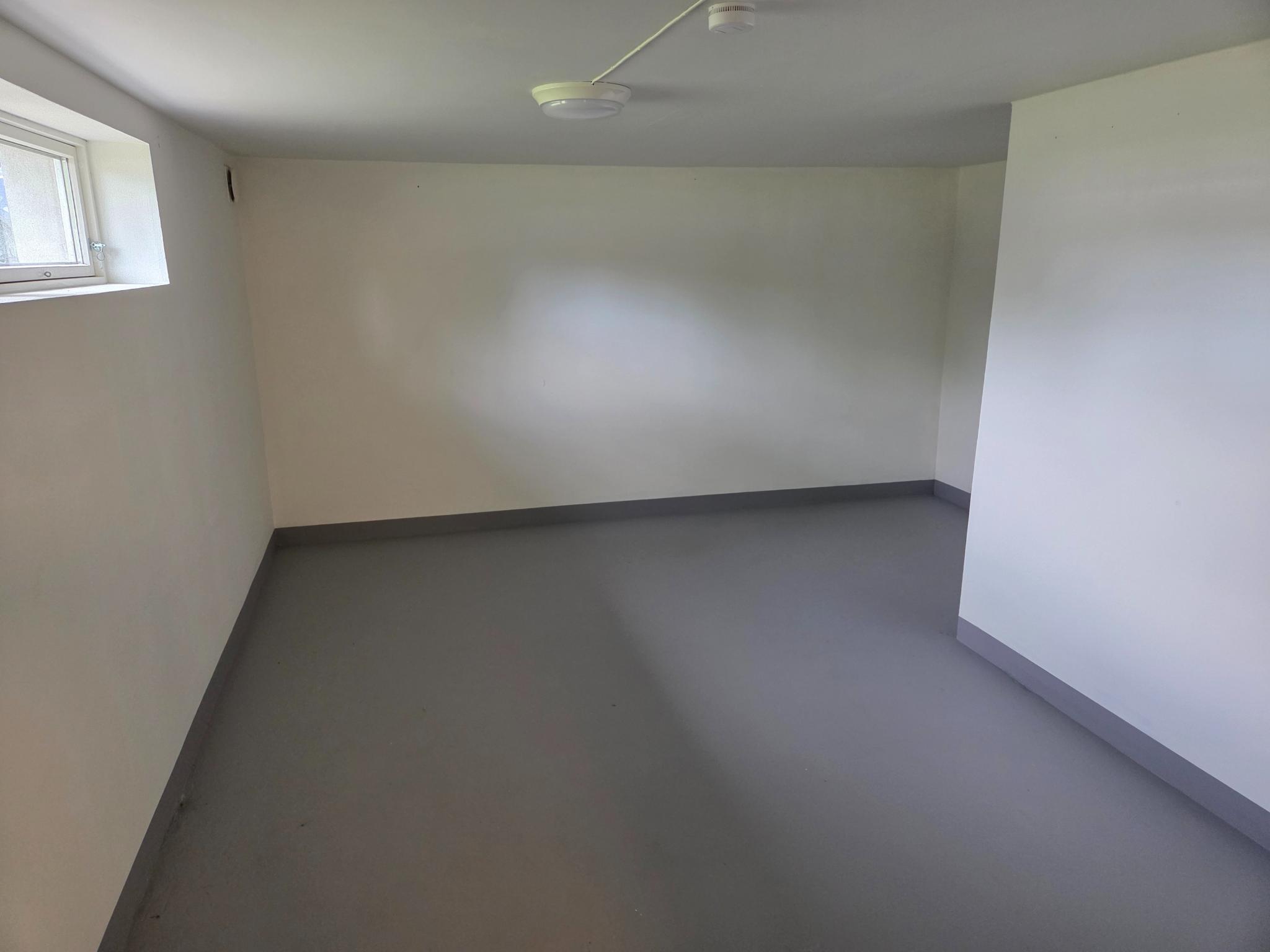 Masse lagringsplass i felles kjeller